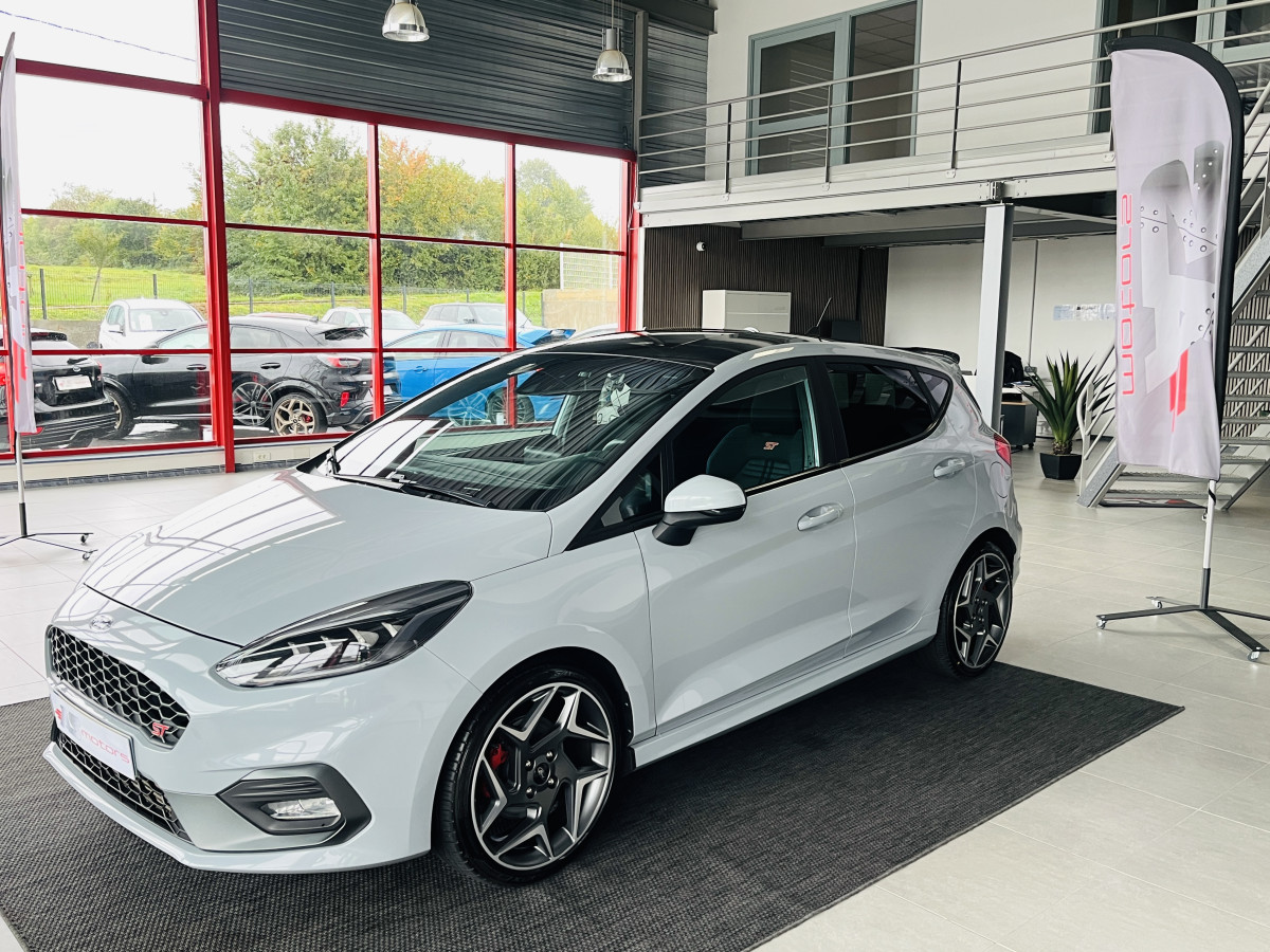 FORD FIESTA ST 1,5 200 PACK PERFORMANCE LAUNCH CONTROL DIFFERENTIEL GPS CAMERA REGULATEUR LIMITEUR  APPLE CARPLAY FULL LED BLUETOOTH RECARO EXCELLENT ETAT