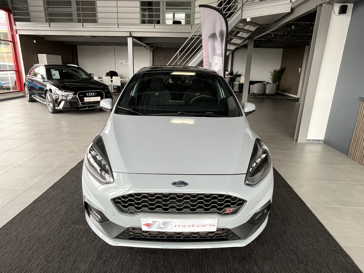 FORD FIESTA ST 1,5 200 PACK PERFORMANCE LAUNCH CONTROL DIFFERENTIEL GPS CAMERA REGULATEUR LIMITEUR  APPLE CARPLAY FULL LED BLUETOOTH RECARO EXCELLENT ETAT