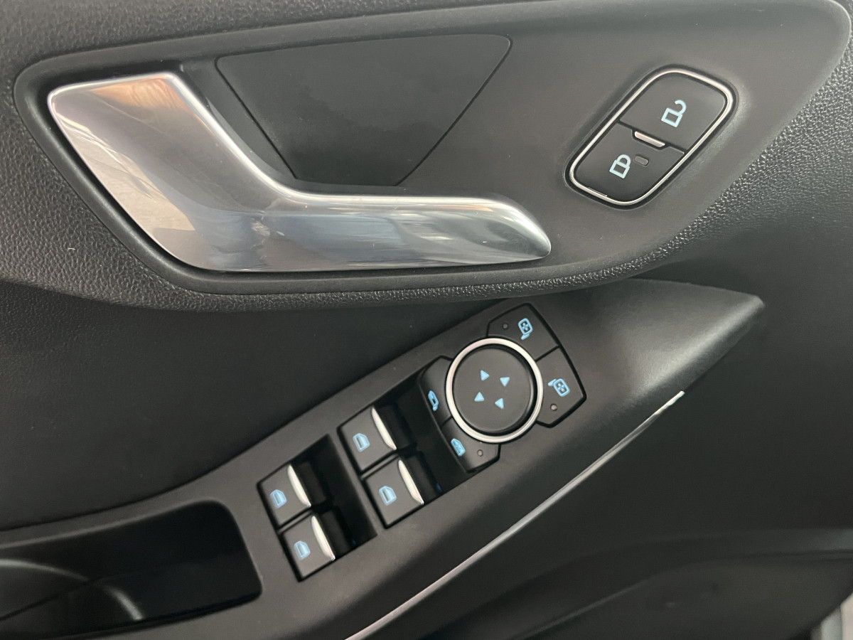 FORD FIESTA ST 1,5 200 PACK PERFORMANCE LAUNCH CONTROL DIFFERENTIEL GPS CAMERA REGULATEUR LIMITEUR  APPLE CARPLAY FULL LED BLUETOOTH RECARO EXCELLENT ETAT