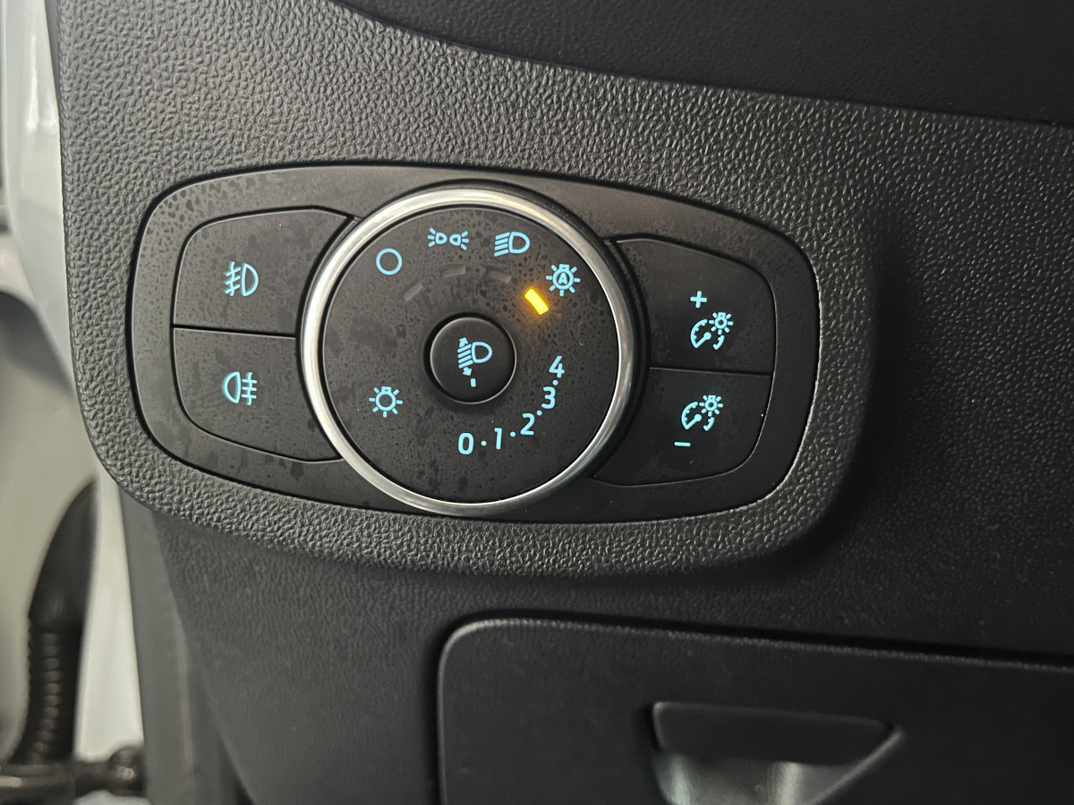 FORD FIESTA ST 1,5 200 PACK PERFORMANCE LAUNCH CONTROL DIFFERENTIEL GPS CAMERA REGULATEUR LIMITEUR  APPLE CARPLAY FULL LED BLUETOOTH RECARO EXCELLENT ETAT