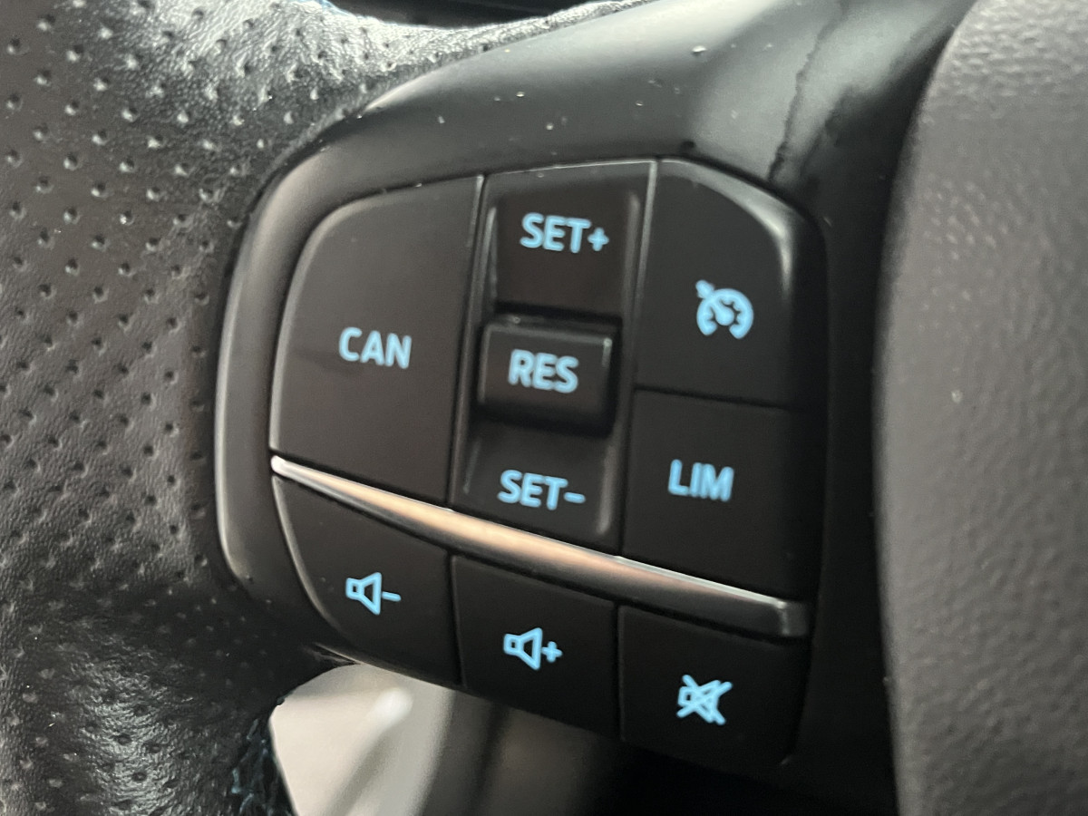 FORD FIESTA ST 1,5 200 PACK PERFORMANCE LAUNCH CONTROL DIFFERENTIEL GPS CAMERA REGULATEUR LIMITEUR  APPLE CARPLAY FULL LED BLUETOOTH RECARO EXCELLENT ETAT