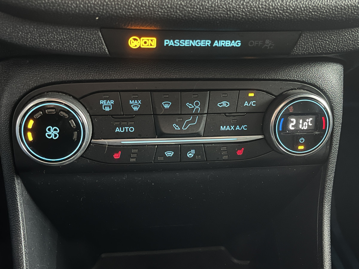 FORD FIESTA ST 1,5 200 PACK PERFORMANCE LAUNCH CONTROL DIFFERENTIEL GPS CAMERA REGULATEUR LIMITEUR  APPLE CARPLAY FULL LED BLUETOOTH RECARO EXCELLENT ETAT