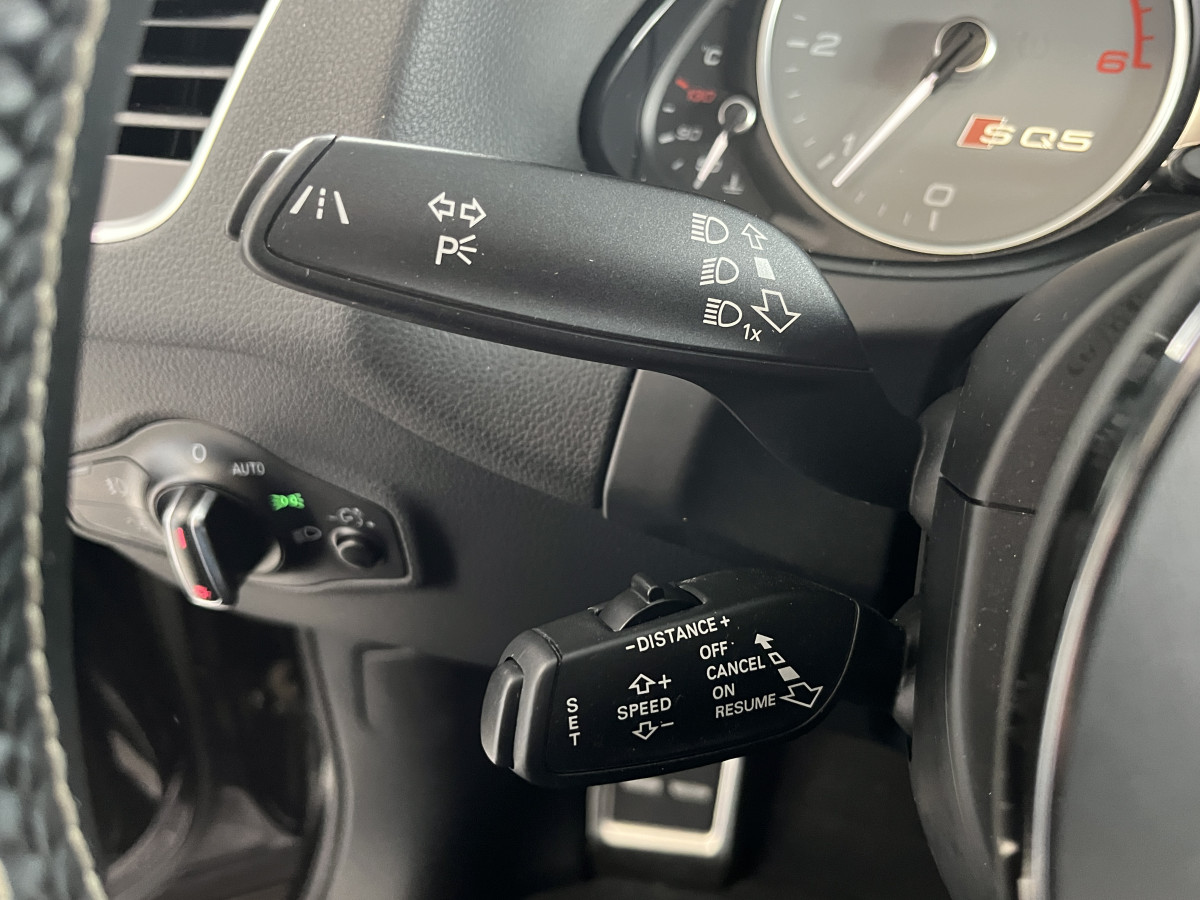 AUDI SQ5 3,0  TDI V6 313 BVA8 QUATTRO TOIT PANORAMIQUE ATTELAGE ELECTRIQUE GPS CAMERA HIFI B&O KEYLESS  REGULATEUR ADAPTATIF BI-XENON  PARK PILOT FULL CUIR  DRIVE SELECT JANTE 21 EXCELLENT ETAT