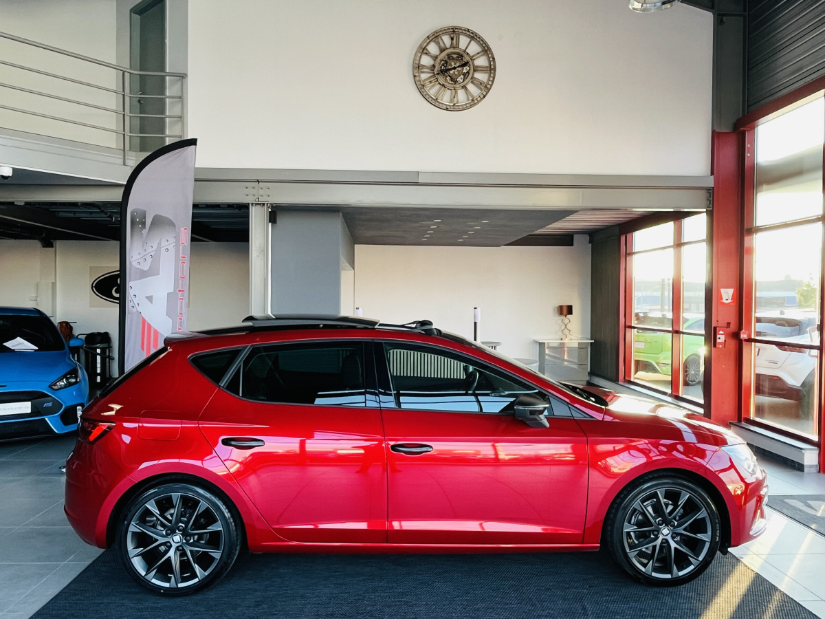 SEAT LEON FR 1,5 TSI 150 TOIT PANORAMIQUE OUVRANT GPS  VIRTUAL COCKPIT HIFI BEATS  APPLE CARPLAY REGULATEUR  FEUX HALOGENE DRIVE SELECT PARK PILOT  EXCELLENT ETAT