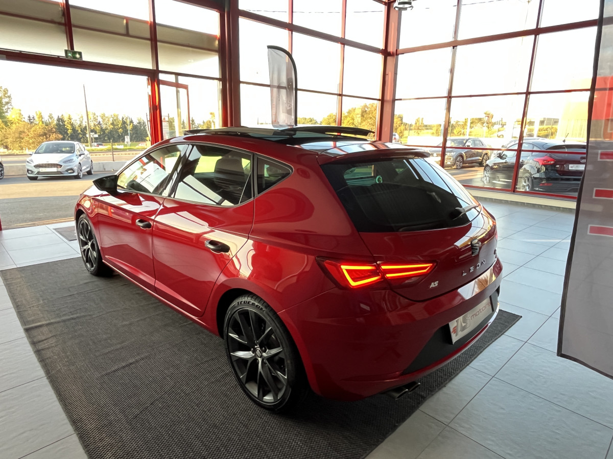 SEAT LEON FR 1,5 TSI 150 TOIT PANORAMIQUE OUVRANT GPS  VIRTUAL COCKPIT HIFI BEATS  APPLE CARPLAY REGULATEUR  FEUX HALOGENE DRIVE SELECT PARK PILOT  EXCELLENT ETAT