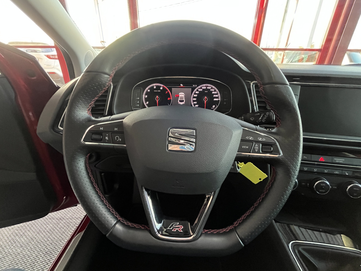 SEAT LEON FR 1,5 TSI 150 TOIT PANORAMIQUE OUVRANT GPS  VIRTUAL COCKPIT HIFI BEATS  APPLE CARPLAY REGULATEUR  FEUX HALOGENE DRIVE SELECT PARK PILOT  EXCELLENT ETAT