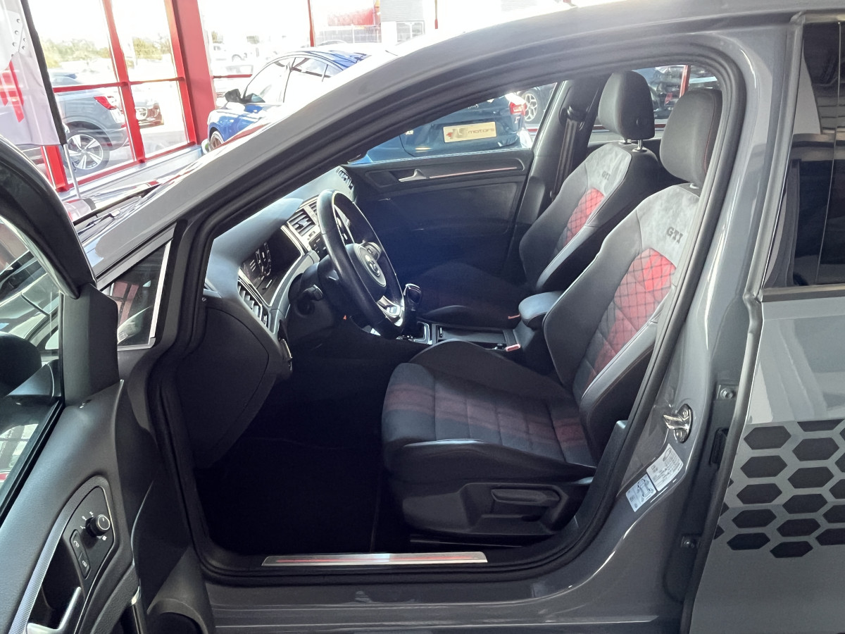 VOLKSWAGEN GOLF 7 TCR 2,0 TSI 290 DSG7  GPS APPLE CARPLAY  DMS DIGITAL COCKPIT  FULL LED PARK PILOT ECHAPPEMENT AKRAPOVIC  EXCELLENT ETAT