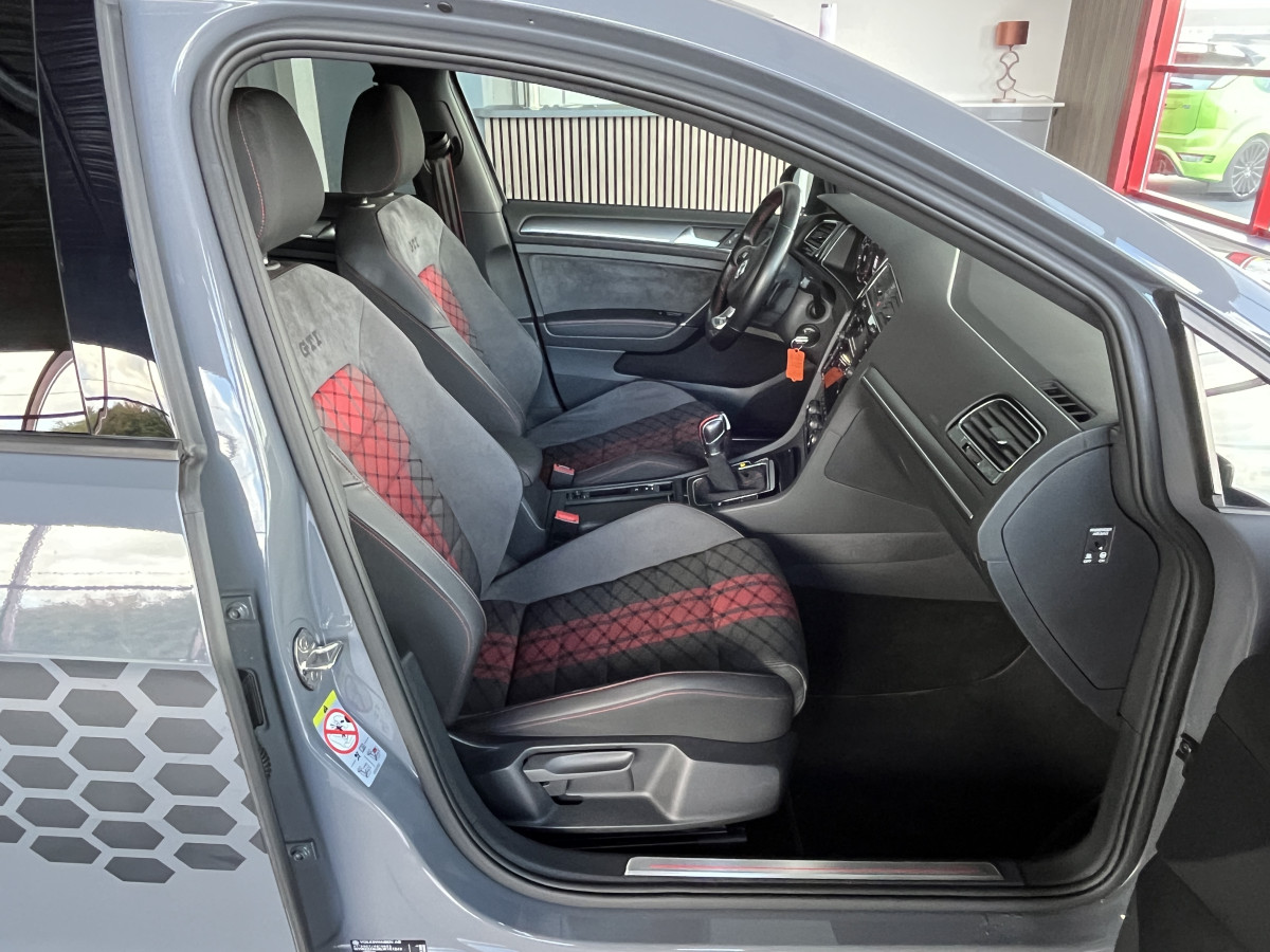VOLKSWAGEN GOLF 7 TCR 2,0 TSI 290 DSG7  GPS APPLE CARPLAY  DMS DIGITAL COCKPIT  FULL LED PARK PILOT ECHAPPEMENT AKRAPOVIC  EXCELLENT ETAT