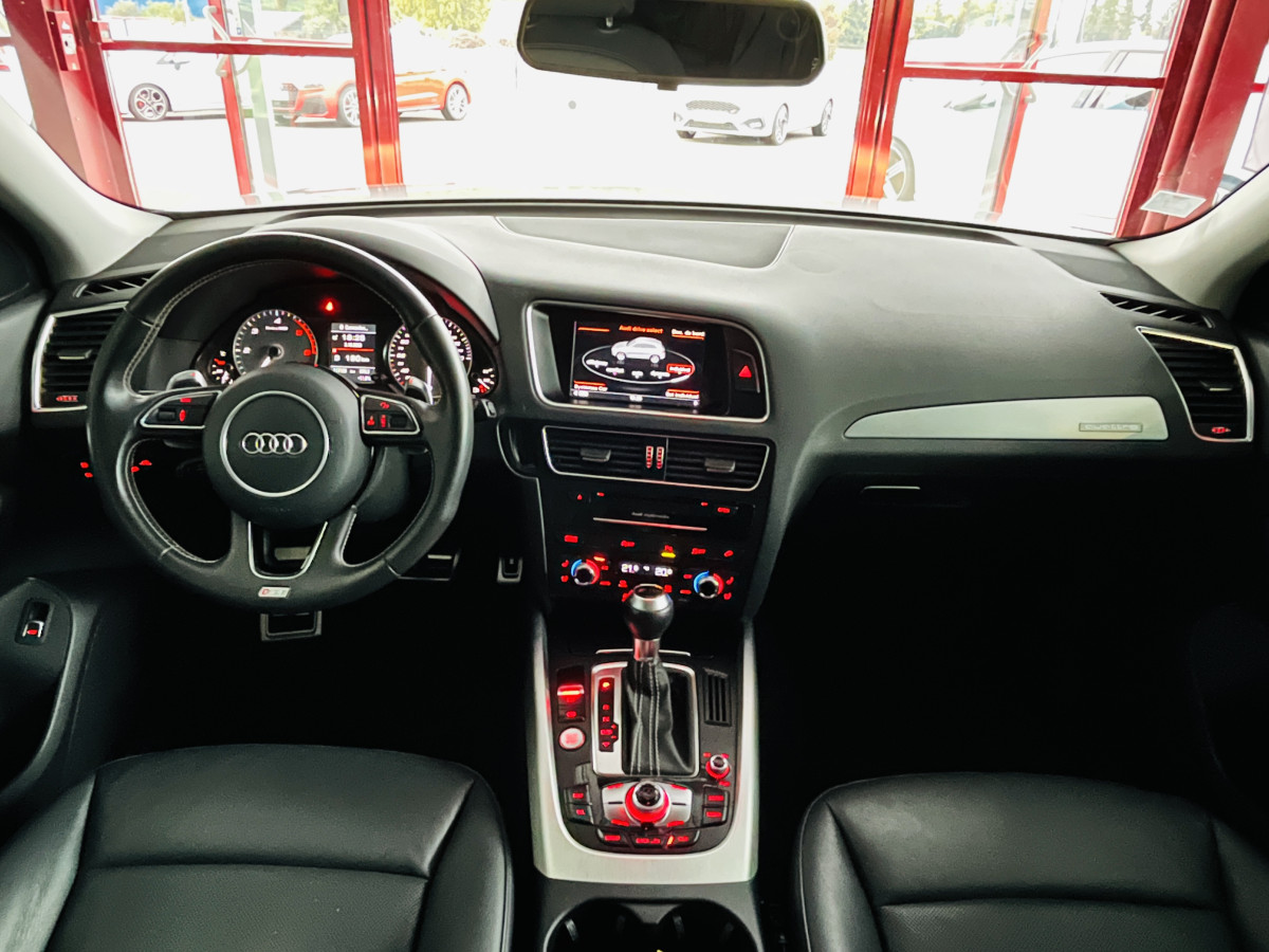 AUDI SQ5 TDI V6 313 QUATTRO BVA8 QUATTRO ATTELAGE ELECTRIQUE GPS  REGULATEUR BI-XENON  ALU BROSSÉ PARK PILOT DRIVE SELECT JANTE 21 EXCELLENT ETAT