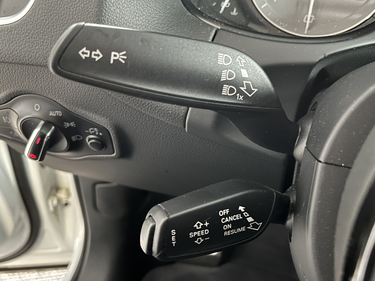 AUDI SQ5 3,0  TDI V6 313 BVA8 QUATTRO TOIT PANORAMIQUE OUVRANT ATTELAGE ELECTRIQUE GPS CAMERA APPLE CARPLAY  HIFI B&O  REGULATEUR  BI-XENON  PARK PILOT  DRIVE SELECT JANTE 21 EXCELLENT ETAT