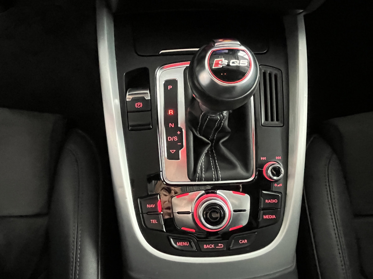 AUDI SQ5 3,0  TDI V6 313 BVA8 QUATTRO TOIT PANORAMIQUE OUVRANT ATTELAGE ELECTRIQUE GPS CAMERA APPLE CARPLAY  HIFI B&O  REGULATEUR  BI-XENON  PARK PILOT  DRIVE SELECT JANTE 21 EXCELLENT ETAT