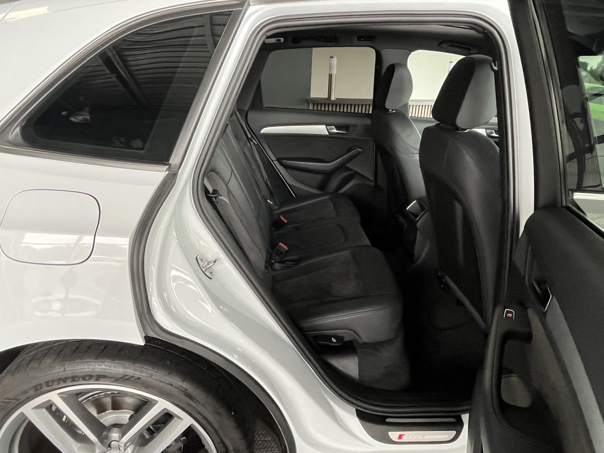 AUDI SQ5 3,0  TDI V6 313 BVA8 QUATTRO TOIT PANORAMIQUE OUVRANT ATTELAGE ELECTRIQUE GPS CAMERA APPLE CARPLAY  HIFI B&O  REGULATEUR  BI-XENON  PARK PILOT  DRIVE SELECT JANTE 21 EXCELLENT ETAT