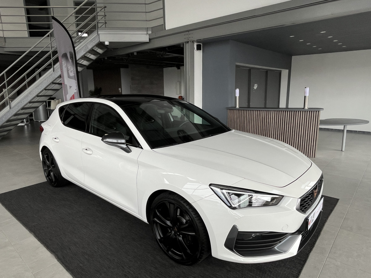 CUPRA LEON 1,4 E-HYBRID 245 DSG6 GPS APPLE CARPLAY KEYLESS FULL LED VIRTUAL COCKPIT PARK PILOT DRIVE PROFILE REGULATEUR LIMITEUR EXCELLENT ETAT