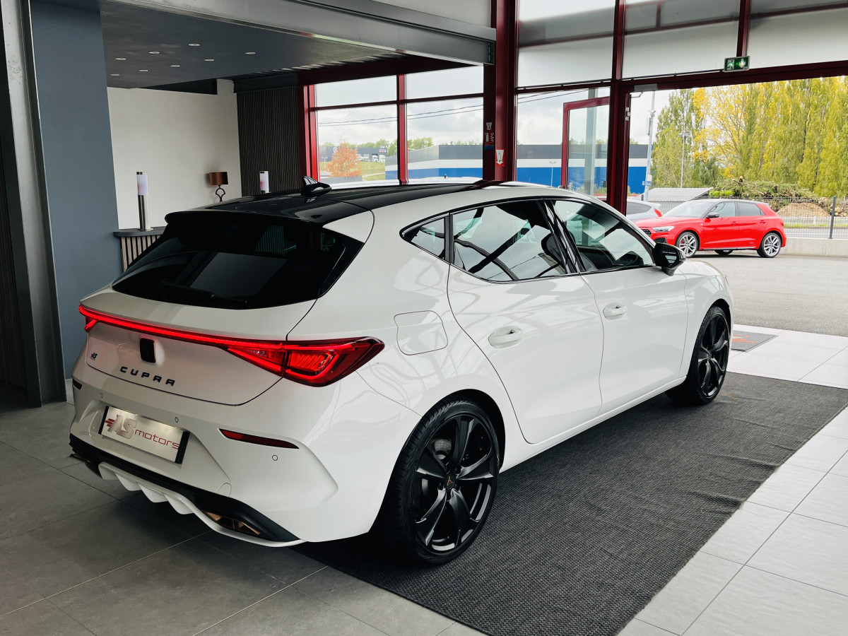 CUPRA LEON 1,4 E-HYBRID 245 DSG6 GPS APPLE CARPLAY KEYLESS FULL LED VIRTUAL COCKPIT PARK PILOT DRIVE PROFILE REGULATEUR LIMITEUR EXCELLENT ETAT