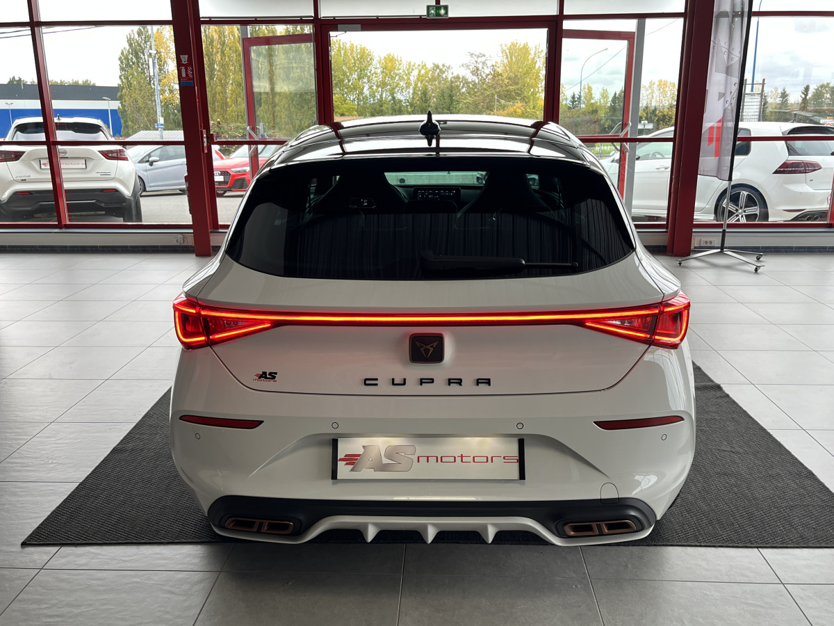 CUPRA LEON 1,4 E-HYBRID 245 DSG6 GPS APPLE CARPLAY KEYLESS FULL LED VIRTUAL COCKPIT PARK PILOT DRIVE PROFILE REGULATEUR LIMITEUR EXCELLENT ETAT