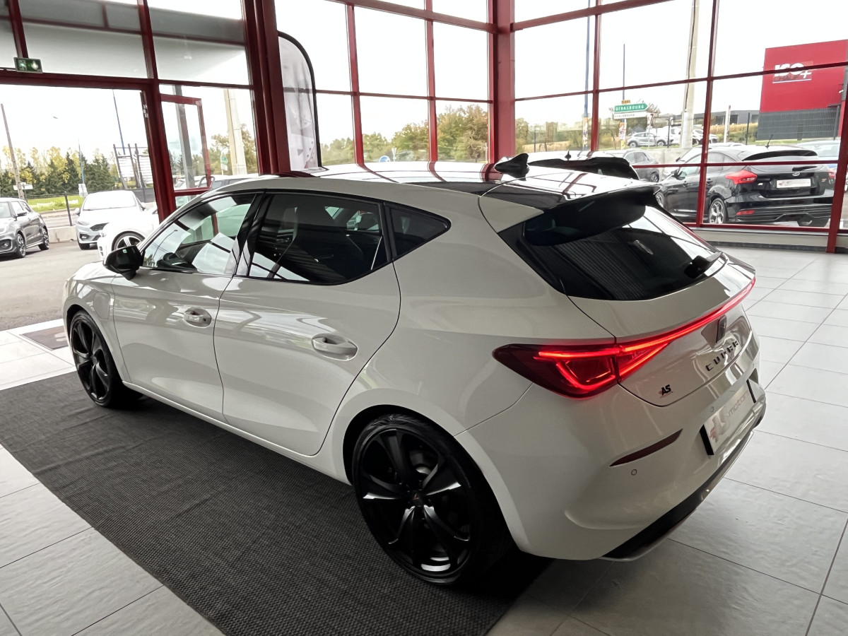 CUPRA LEON 1,4 E-HYBRID 245 DSG6 GPS APPLE CARPLAY KEYLESS FULL LED VIRTUAL COCKPIT PARK PILOT DRIVE PROFILE REGULATEUR LIMITEUR EXCELLENT ETAT