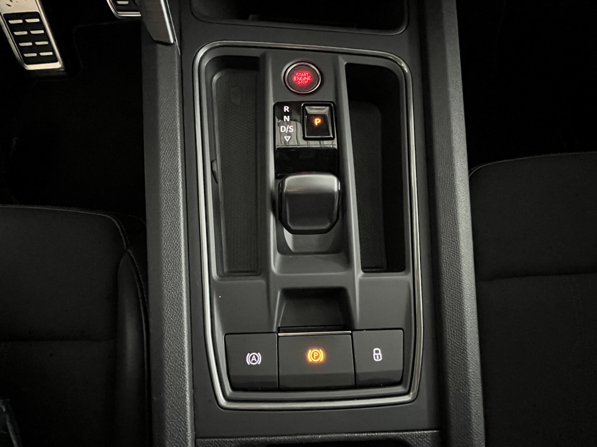 CUPRA LEON 1,4 E-HYBRID 245 DSG6 GPS APPLE CARPLAY KEYLESS FULL LED VIRTUAL COCKPIT PARK PILOT DRIVE PROFILE REGULATEUR LIMITEUR EXCELLENT ETAT