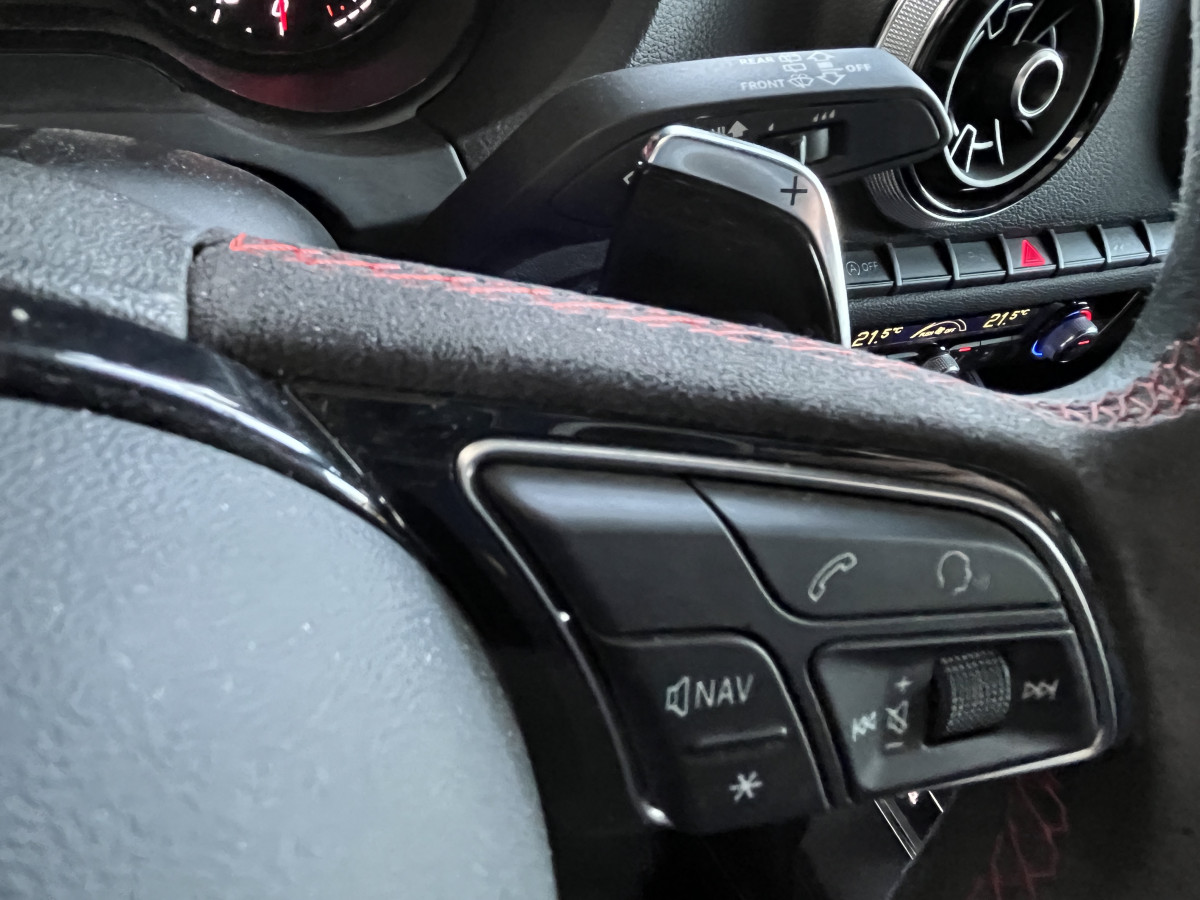 AUDI RS3 SPORTBACK 2,5 TFSI 400 S-TRONIC 7 QUATTRO GPS CAMERA DCC HIFI BANG & OLUFSEN MAGNETIC RIDE APPLE CARPLAY DRIVE SELECT SIEGES RS ECHAPPEMENT RS  FULL LED JANTES ROTOR 19  EXCELLENT ETAT