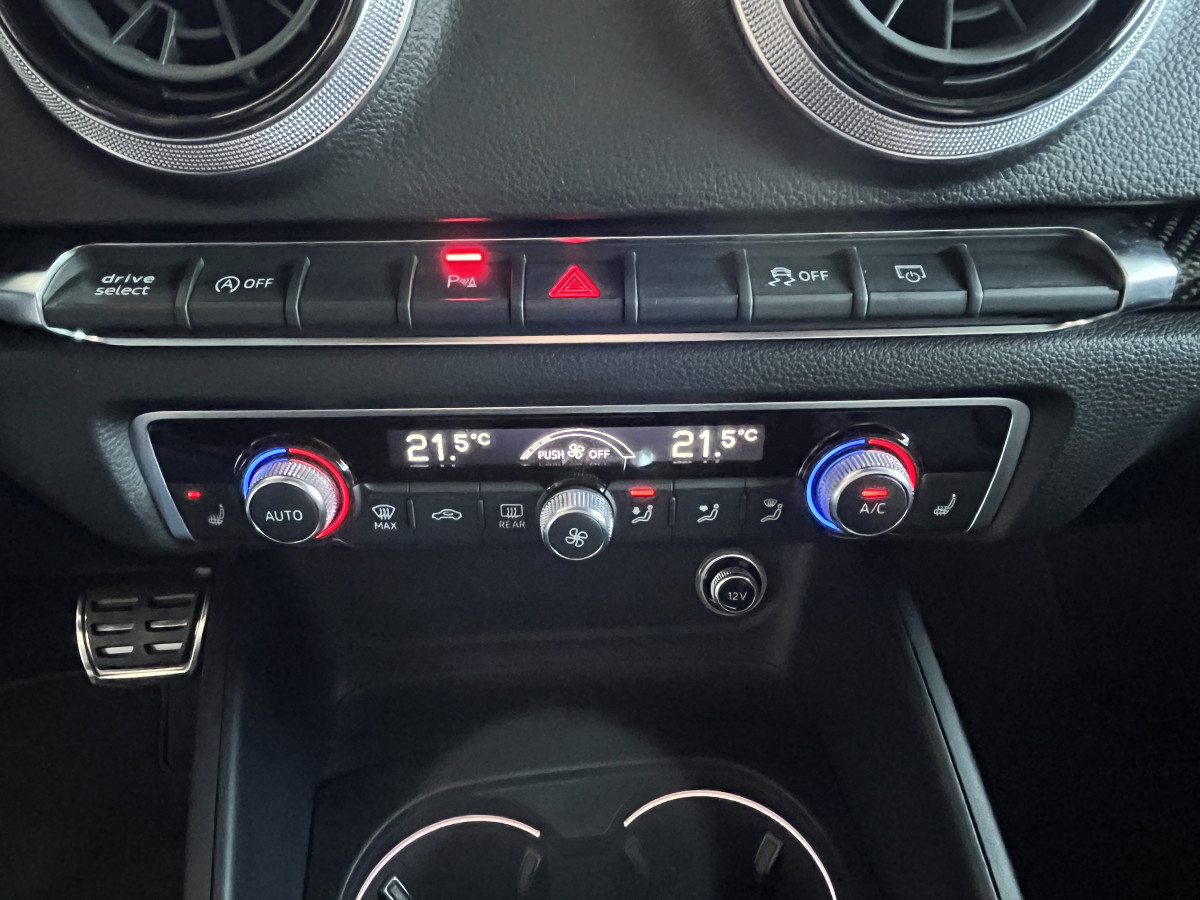 AUDI RS3 SPORTBACK 2,5 TFSI 400 S-TRONIC 7 QUATTRO GPS CAMERA DCC HIFI BANG & OLUFSEN MAGNETIC RIDE APPLE CARPLAY DRIVE SELECT SIEGES RS ECHAPPEMENT RS  FULL LED JANTES ROTOR 19  EXCELLENT ETAT