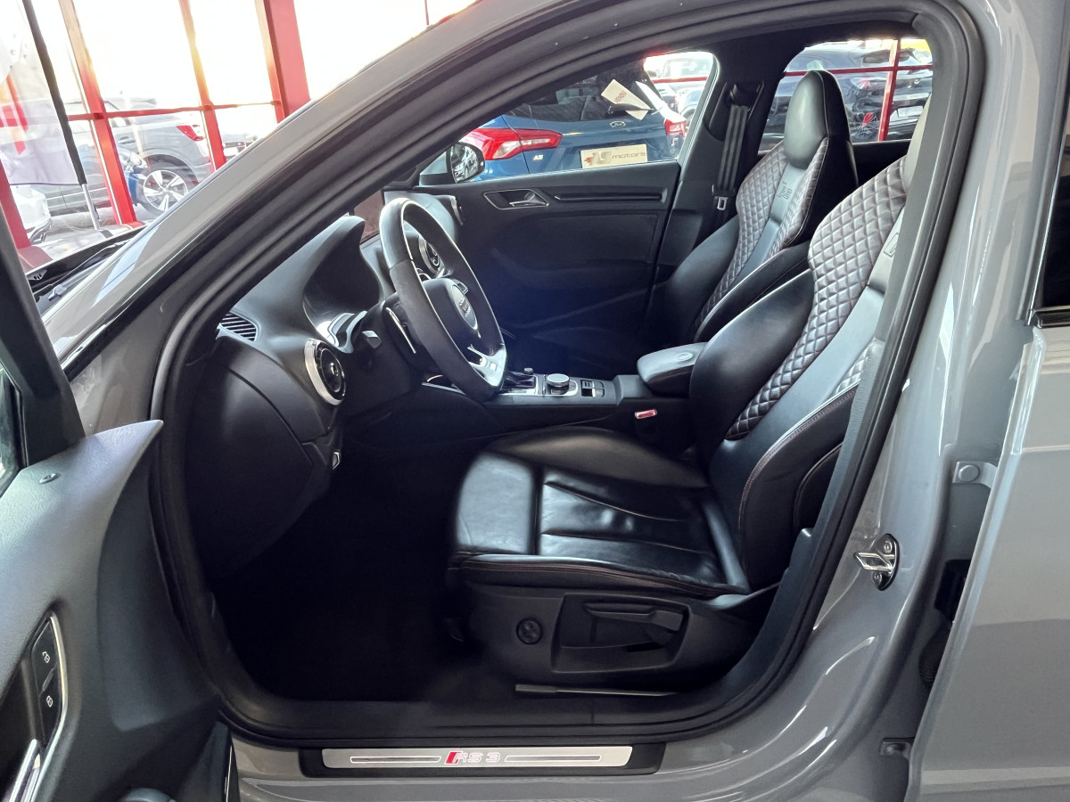 AUDI RS3 SPORTBACK 2,5 TFSI 400 S-TRONIC 7 QUATTRO GPS CAMERA DCC HIFI BANG & OLUFSEN MAGNETIC RIDE APPLE CARPLAY DRIVE SELECT SIEGES RS ECHAPPEMENT RS  FULL LED JANTES ROTOR 19  EXCELLENT ETAT