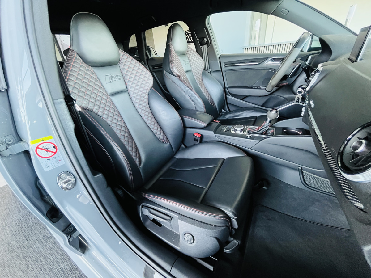 AUDI RS3 SPORTBACK 2,5 TFSI 400 S-TRONIC 7 QUATTRO GPS CAMERA DCC HIFI BANG & OLUFSEN MAGNETIC RIDE APPLE CARPLAY DRIVE SELECT SIEGES RS ECHAPPEMENT RS  FULL LED JANTES ROTOR 19  EXCELLENT ETAT