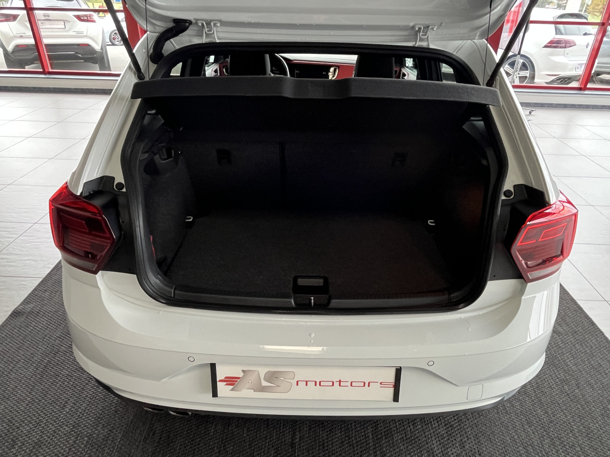 VOLKSWAGEN  POLO 2,0 TSI 200 DSG6 TOIT PANORAMIQUE GPS CAMERA   APPLE CARPLAY HIFI BEATS DMS ACC LIMITEUR PARK PILOT KEYLESS JANTES BRESCIA FULL LED ETAT NEUF
