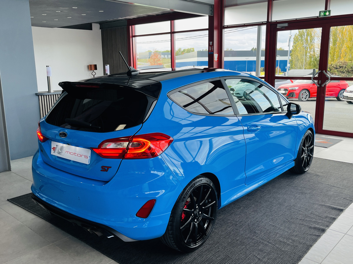 FORD FIESTA ST 1,5 200 EDITION LIMITED PACK PERFORMANCE DIFFERENTIEL LAUCH CONTROL  GPS CAMERA REGULATEUR LIMITEUR  HIFI B&O PACK HIVER FULL LED KEYLESS ETAT NEUF