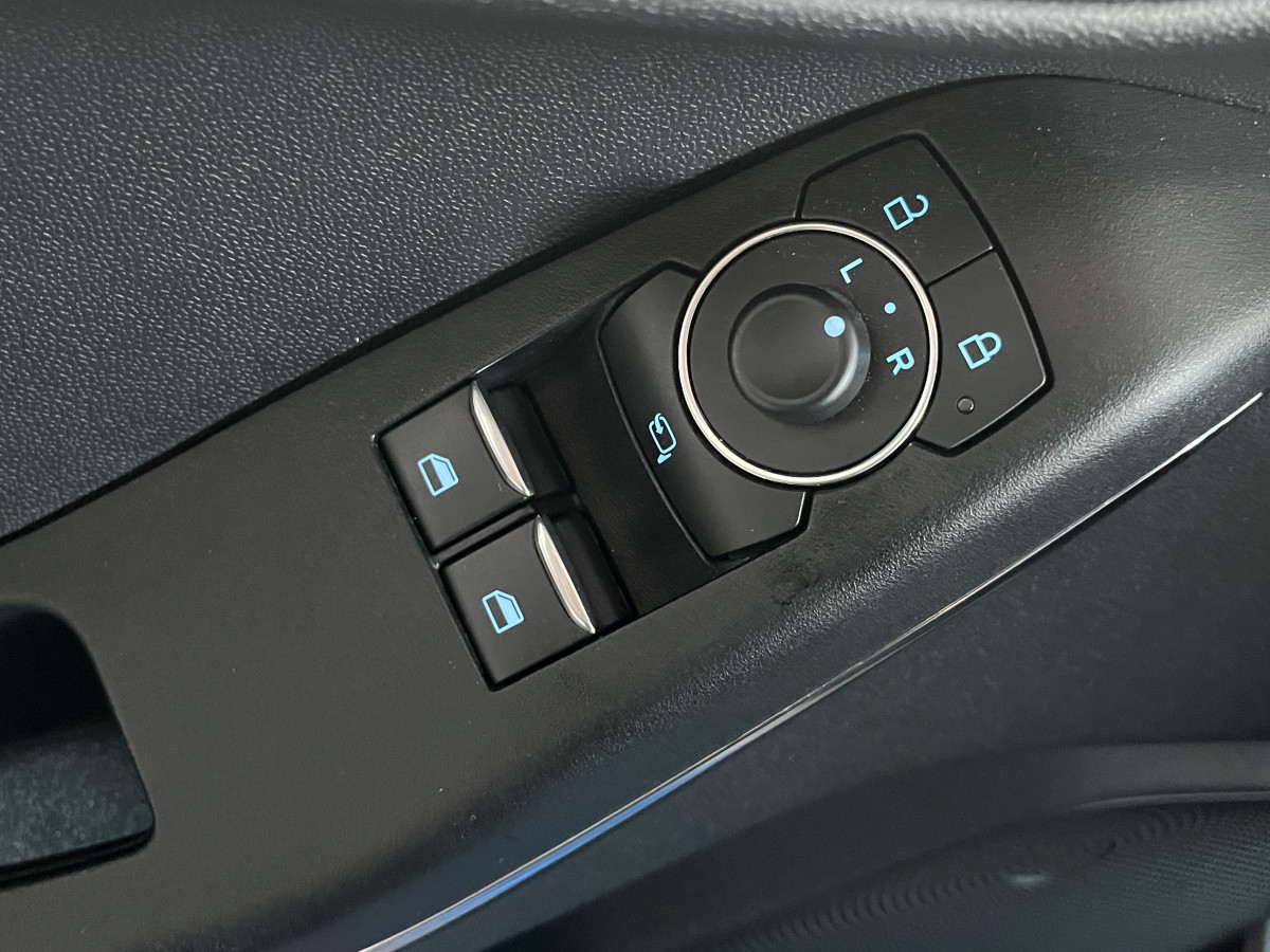 FORD FIESTA ST 1,5 200 EDITION LIMITED PACK PERFORMANCE DIFFERENTIEL LAUCH CONTROL  GPS CAMERA REGULATEUR LIMITEUR  HIFI B&O PACK HIVER FULL LED KEYLESS ETAT NEUF