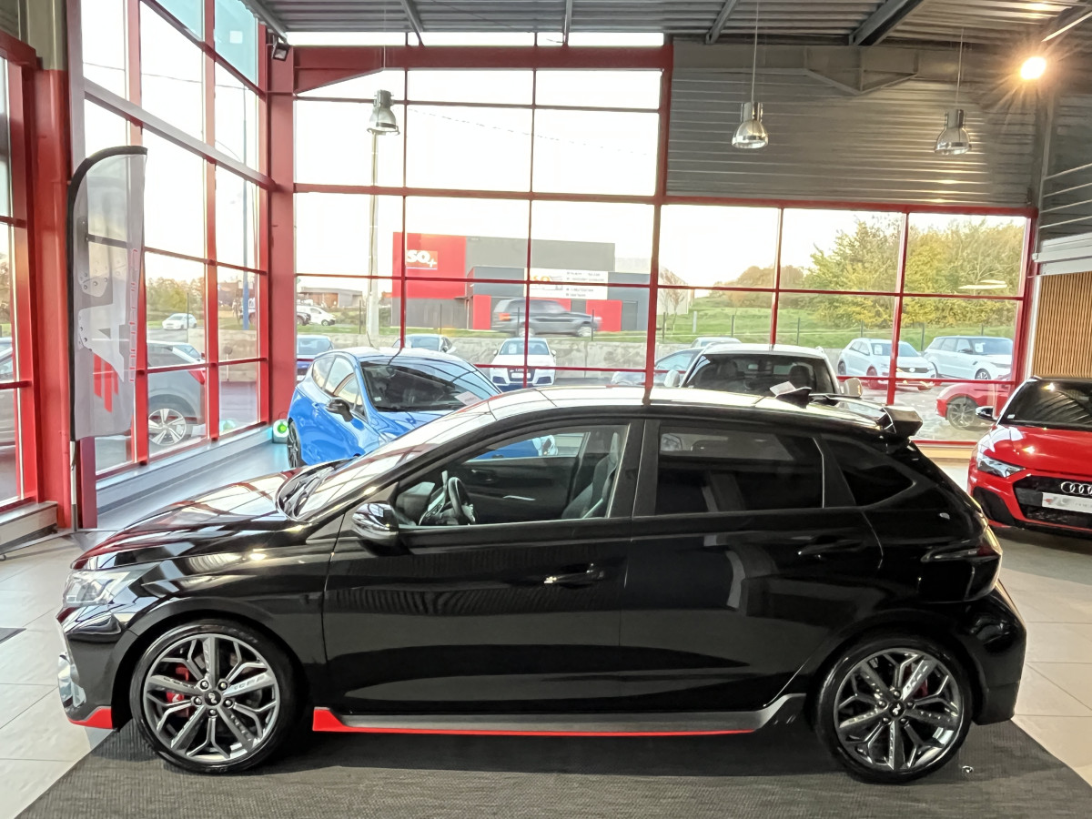 HYUNDAI I20 N 1,6 T-GDI 204 GPS CAMERA APPLE CARPLAY REGULATEUR LIMITEUR KEYLESS VIRTUAL COCKPIT DRIVE SELECT HIFI BOSE FULL LED DIFFERENTIEL A GLISSEMENT ETAT NEUF
