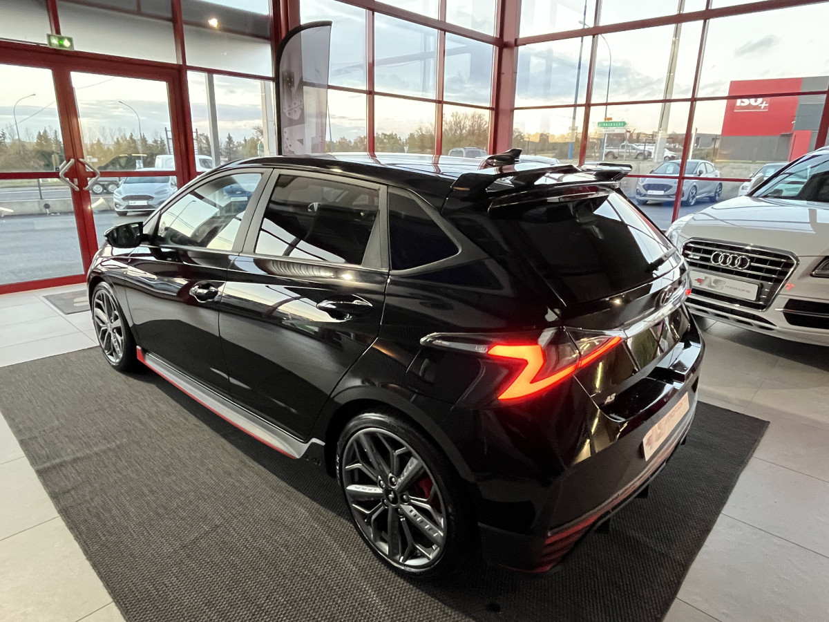 HYUNDAI I20 N 1,6 T-GDI 204 GPS CAMERA APPLE CARPLAY REGULATEUR LIMITEUR KEYLESS VIRTUAL COCKPIT DRIVE SELECT HIFI BOSE FULL LED DIFFERENTIEL A GLISSEMENT ETAT NEUF