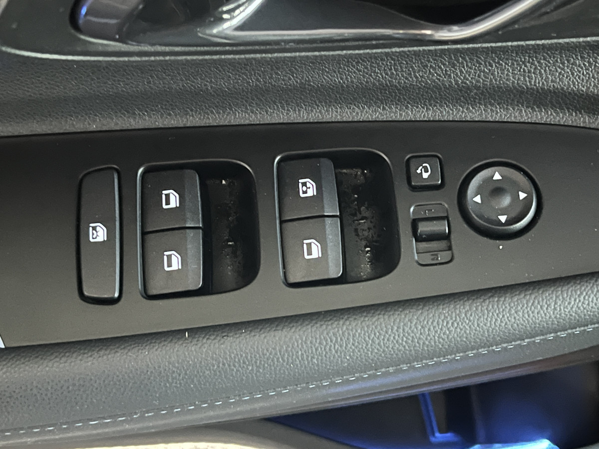 HYUNDAI I20 N 1,6 T-GDI 204 GPS CAMERA APPLE CARPLAY REGULATEUR LIMITEUR KEYLESS VIRTUAL COCKPIT DRIVE SELECT HIFI BOSE FULL LED DIFFERENTIEL A GLISSEMENT ETAT NEUF