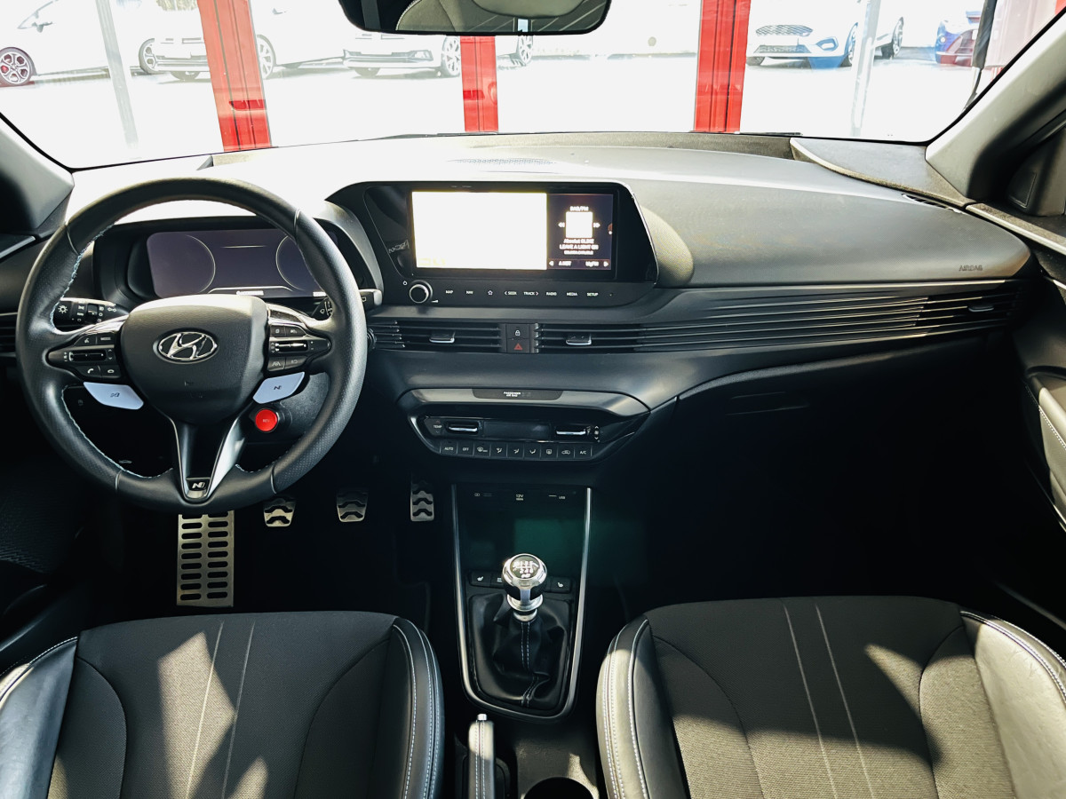 HYUNDAI I20 N 1,6 T-GDI 204 GPS CAMERA APPLE CARPLAY REGULATEUR LIMITEUR KEYLESS VIRTUAL COCKPIT DRIVE SELECT HIFI BOSE FULL LED DIFFERENTIEL A GLISSEMENT ETAT NEUF