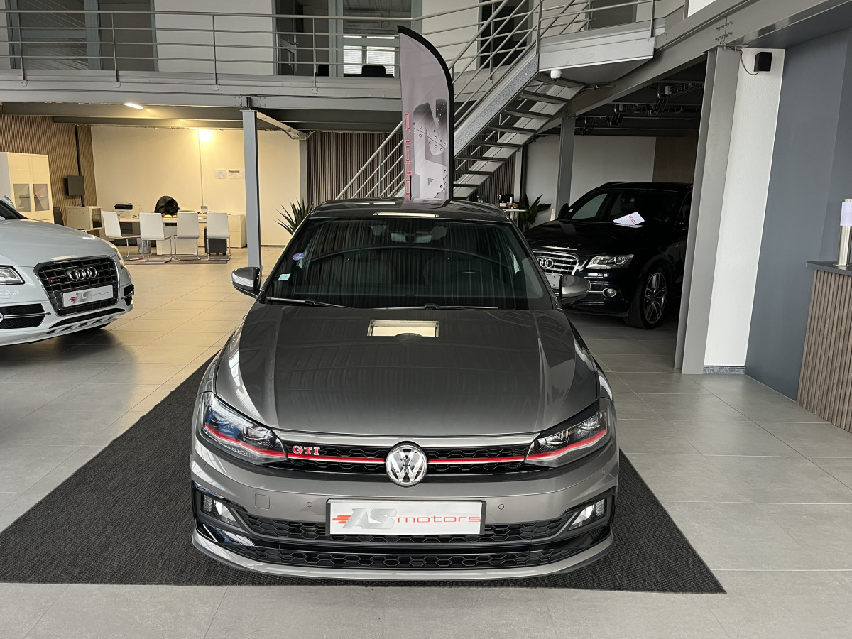 VOLKSWAGEN  POLO 2,0 TSI 200 DSG6 GPS CAMERA  APPLE CARPLAY DMS ACC REGULATEUR LIMITEUR PARK PILOT  JANTES 18  FULL LED EXCELLENT ETAT