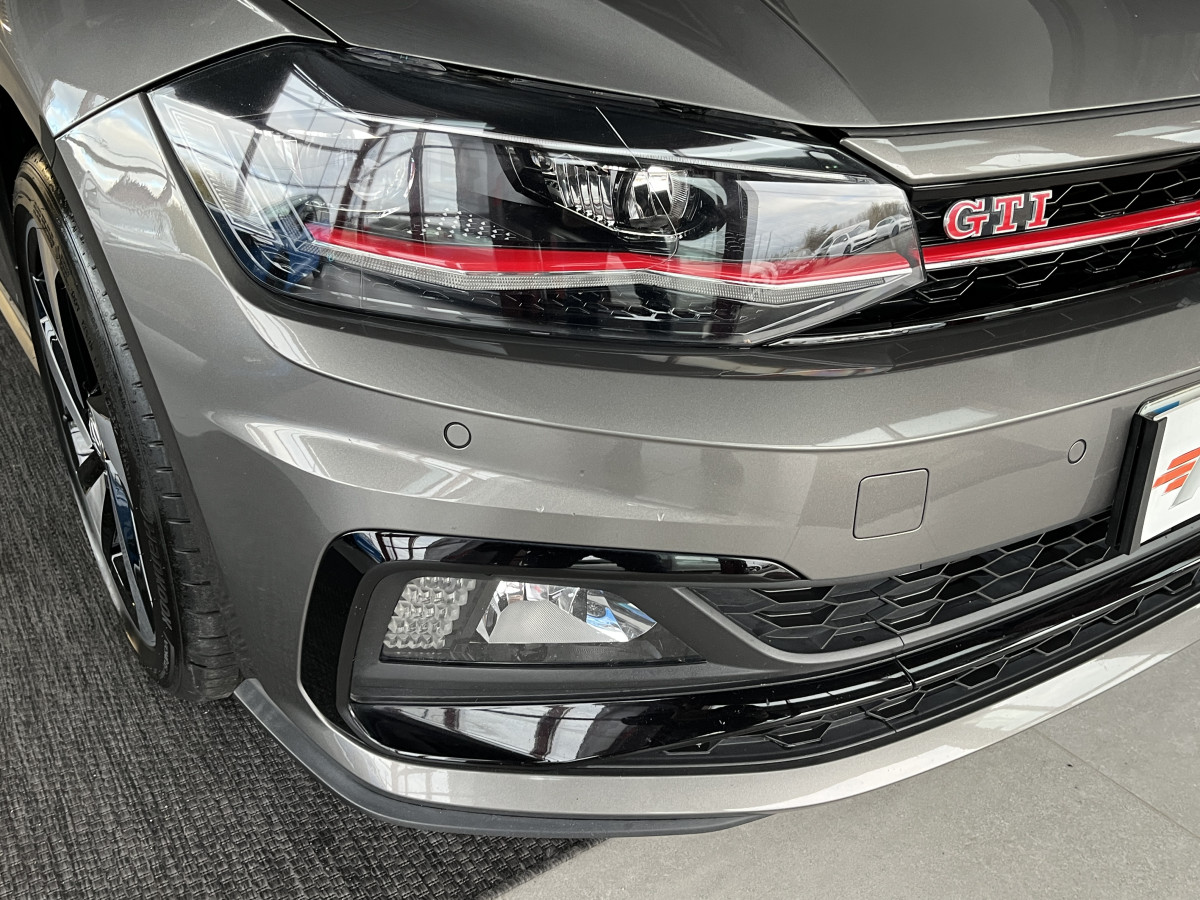 VOLKSWAGEN  POLO 2,0 TSI 200 DSG6 GPS CAMERA  APPLE CARPLAY DMS ACC REGULATEUR LIMITEUR PARK PILOT  JANTES 18  FULL LED EXCELLENT ETAT