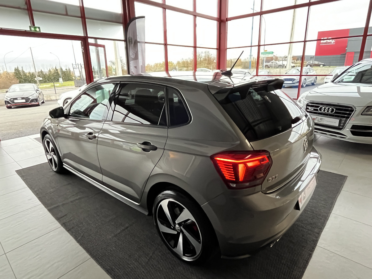 VOLKSWAGEN  POLO 2,0 TSI 200 DSG6 GPS CAMERA  APPLE CARPLAY DMS ACC REGULATEUR LIMITEUR PARK PILOT  JANTES 18  FULL LED EXCELLENT ETAT