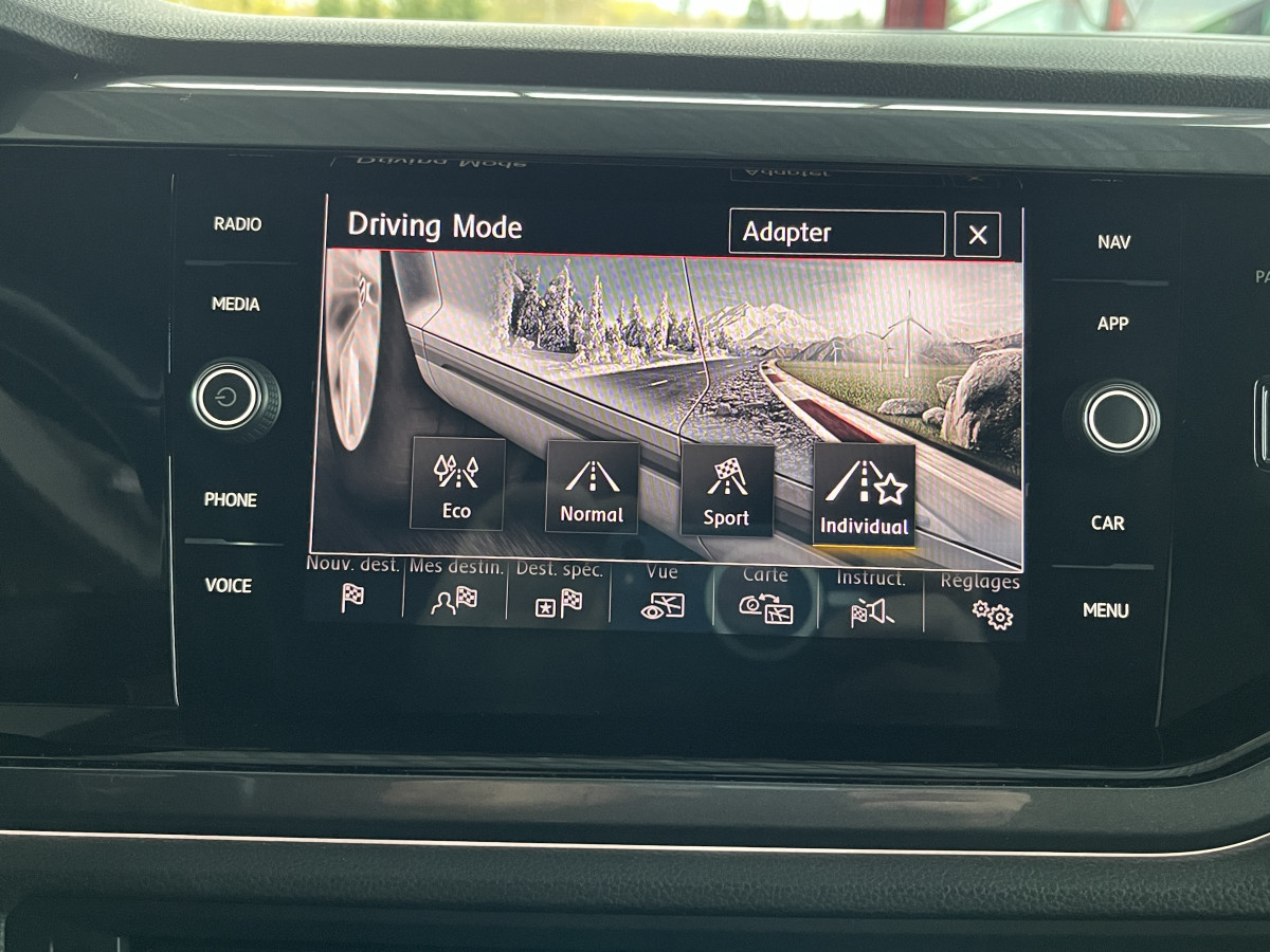 VOLKSWAGEN  POLO 2,0 TSI 200 DSG6 GPS CAMERA  APPLE CARPLAY DMS ACC REGULATEUR LIMITEUR PARK PILOT  JANTES 18  FULL LED EXCELLENT ETAT