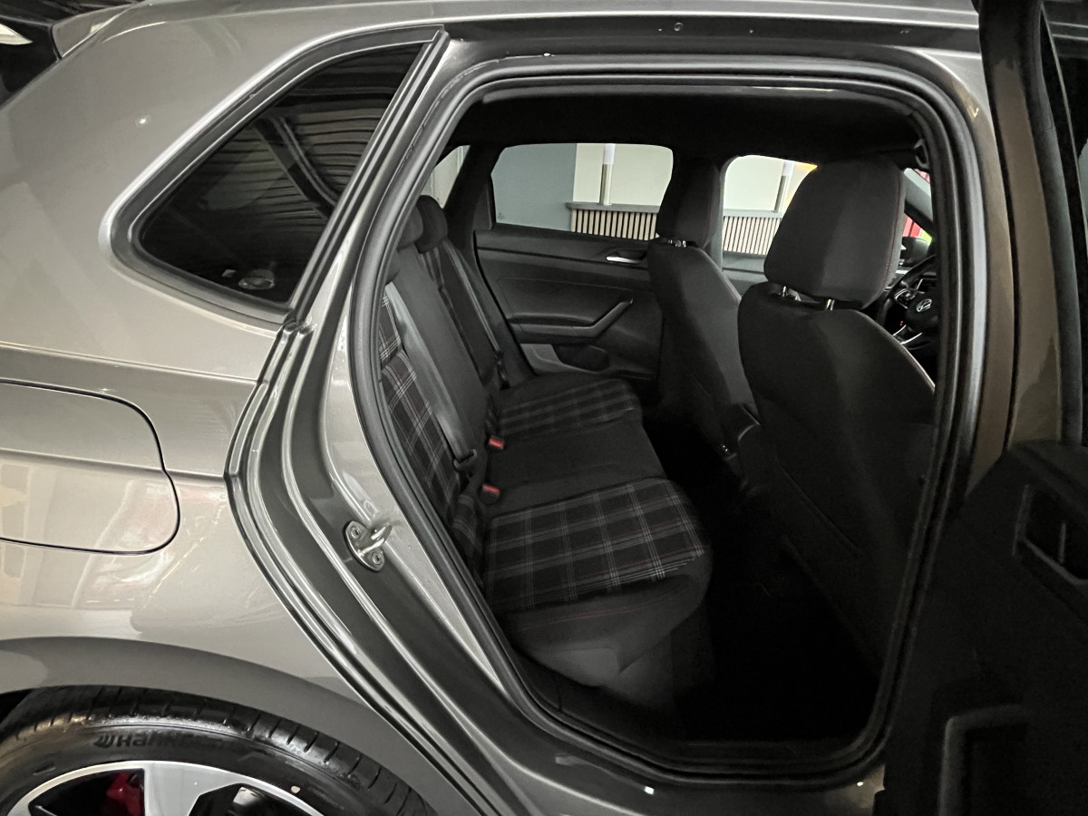 VOLKSWAGEN  POLO 2,0 TSI 200 DSG6 GPS CAMERA  APPLE CARPLAY DMS ACC REGULATEUR LIMITEUR PARK PILOT  JANTES 18  FULL LED EXCELLENT ETAT