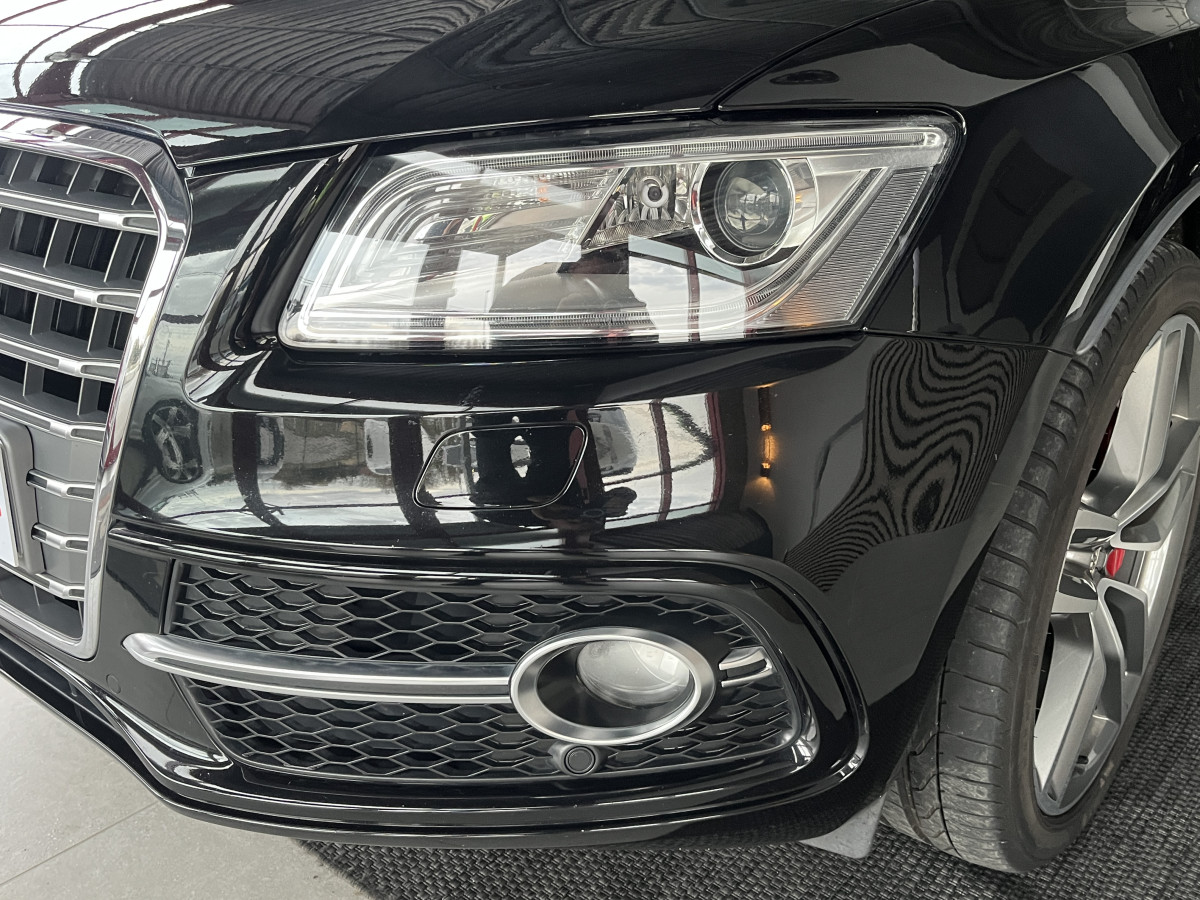 AUDI SQ5 TDI V6 340 PLUS  BVA8 QUATTRO TOIT PANORAMIQUE BI-XENON  GPS CAMERA ATTELAGE KEYLESS BI-XENON REGULATEUR ADAPTATIF ALU BROSSE DRIVE SELECT JANTES 21  EXCELLENT ETAT