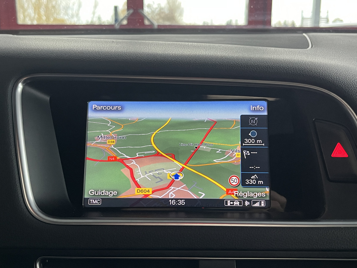 AUDI SQ5 TDI V6 340 PLUS  BVA8 QUATTRO TOIT PANORAMIQUE BI-XENON  GPS CAMERA ATTELAGE KEYLESS BI-XENON REGULATEUR ADAPTATIF ALU BROSSE DRIVE SELECT JANTES 21  EXCELLENT ETAT