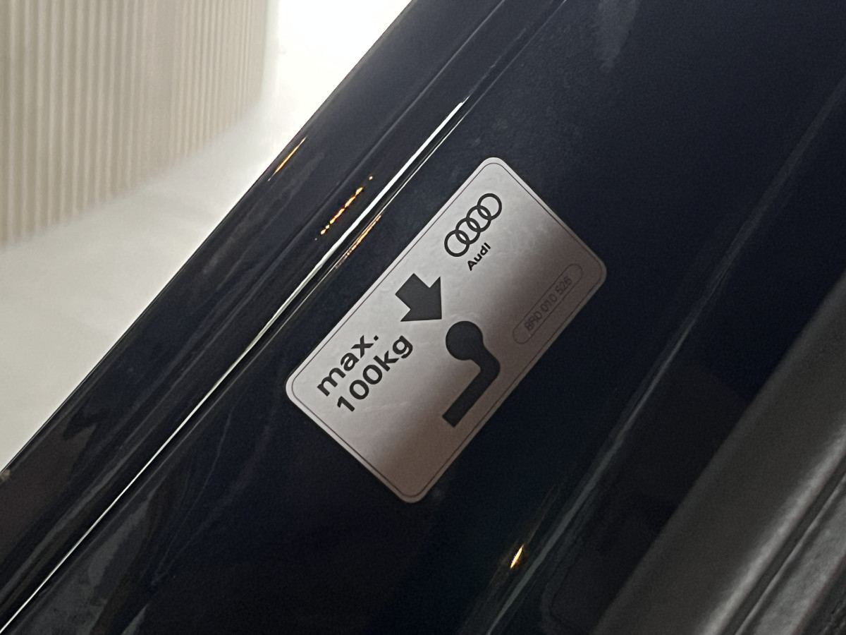 AUDI SQ5 TDI V6 340 PLUS  BVA8 QUATTRO TOIT PANORAMIQUE BI-XENON  GPS CAMERA ATTELAGE KEYLESS BI-XENON REGULATEUR ADAPTATIF ALU BROSSE DRIVE SELECT JANTES 21  EXCELLENT ETAT