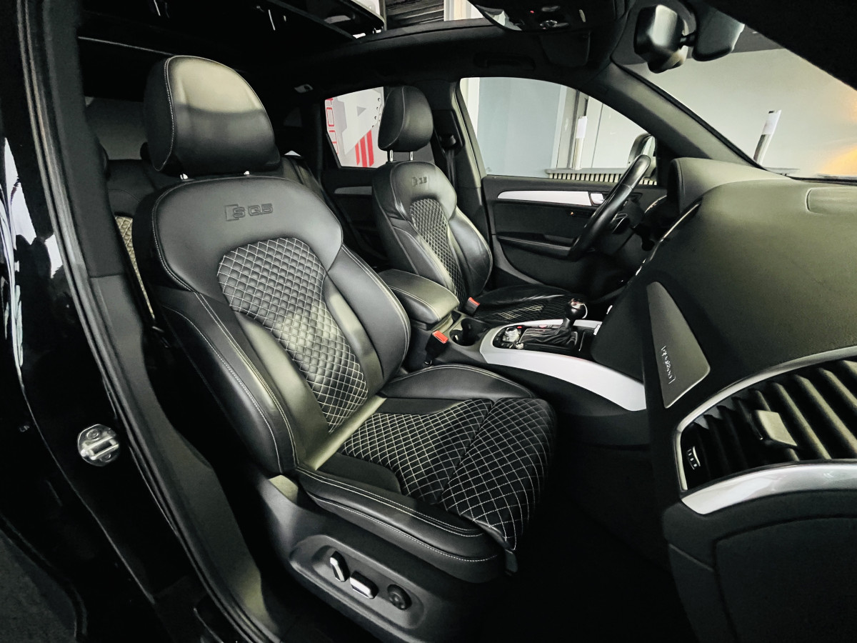 AUDI SQ5 TDI V6 340 PLUS  BVA8 QUATTRO TOIT PANORAMIQUE BI-XENON  GPS CAMERA ATTELAGE KEYLESS BI-XENON REGULATEUR ADAPTATIF ALU BROSSE DRIVE SELECT JANTES 21  EXCELLENT ETAT