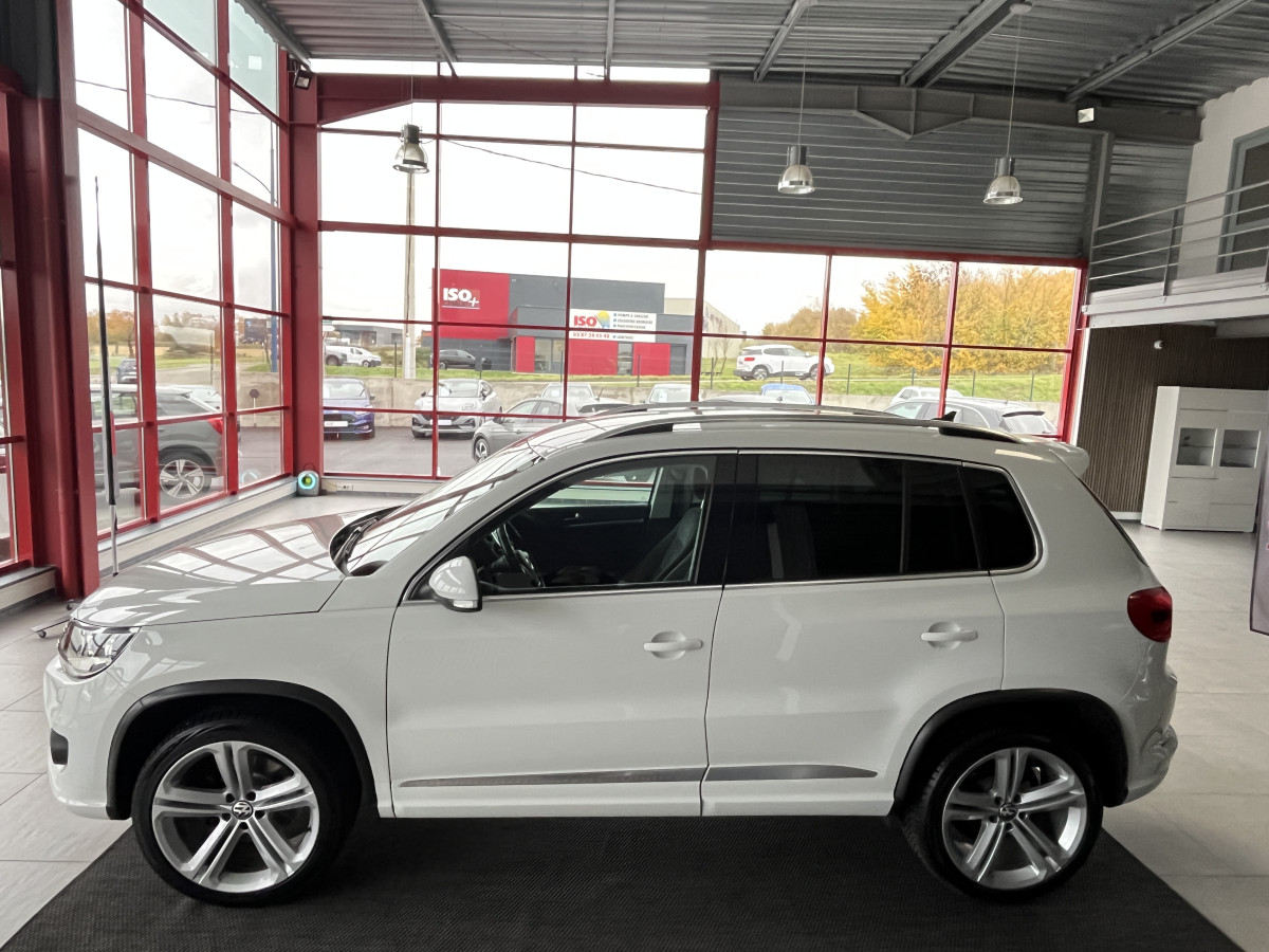 VOLKSWAGEN TIGUAN 1,4 TSI 125 TYPE R-LINE GPS REGULATEUR PARK PILOT FEUX HALOGENE JANTES 19 EXCELLENT ETAT