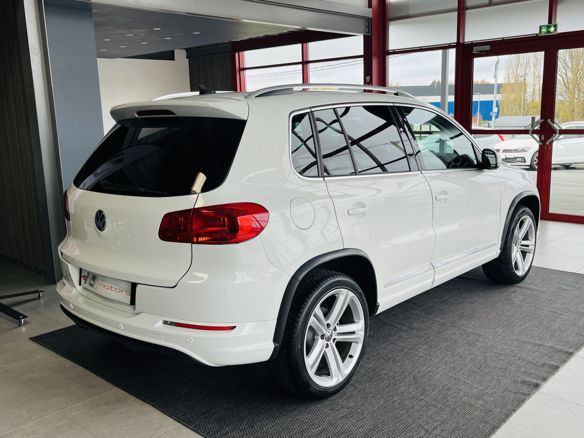 VOLKSWAGEN TIGUAN 1,4 TSI 125 TYPE R-LINE GPS REGULATEUR PARK PILOT FEUX HALOGENE JANTES 19 EXCELLENT ETAT