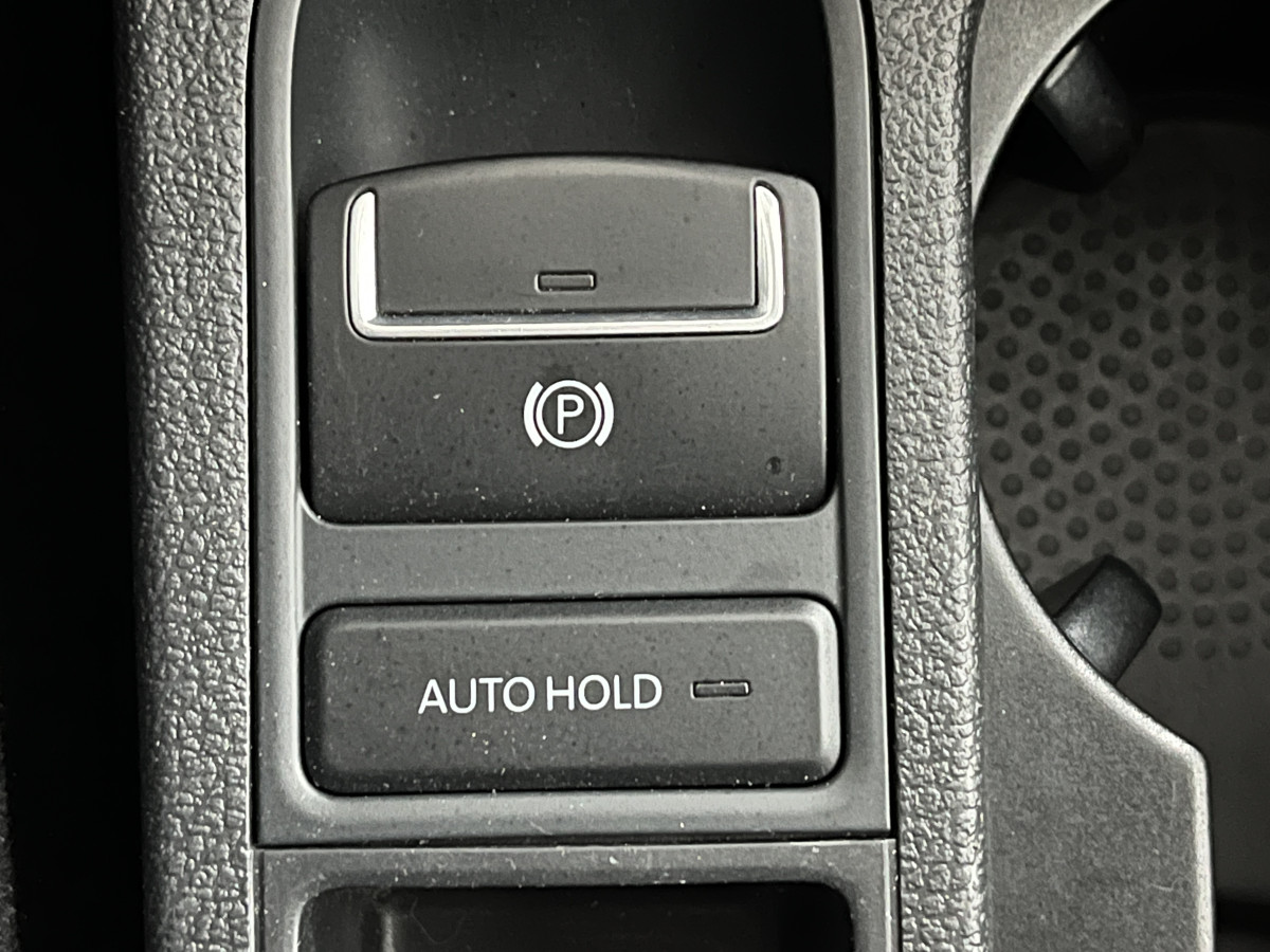 VOLKSWAGEN TIGUAN 1,4 TSI 125 TYPE R-LINE GPS REGULATEUR PARK PILOT FEUX HALOGENE JANTES 19 EXCELLENT ETAT