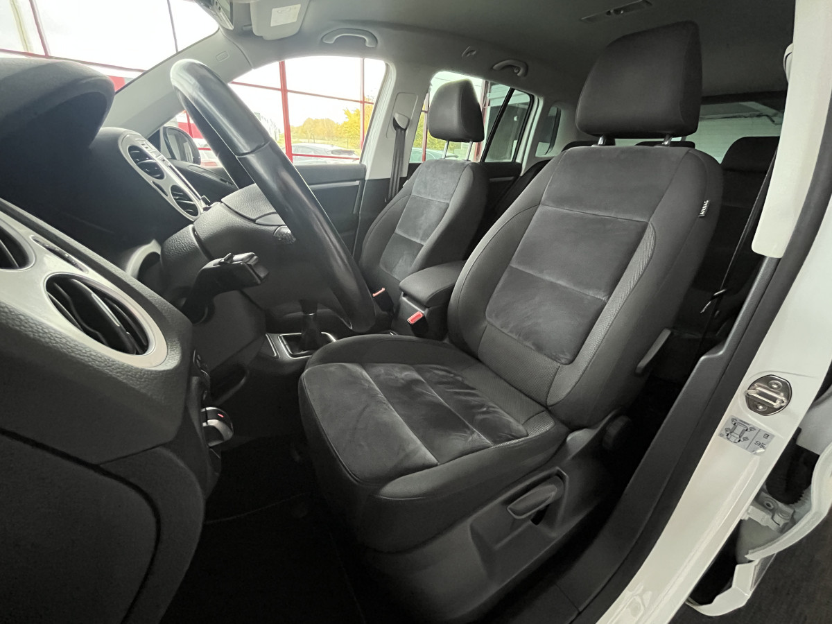 VOLKSWAGEN TIGUAN 1,4 TSI 125 TYPE R-LINE GPS REGULATEUR PARK PILOT FEUX HALOGENE JANTES 19 EXCELLENT ETAT