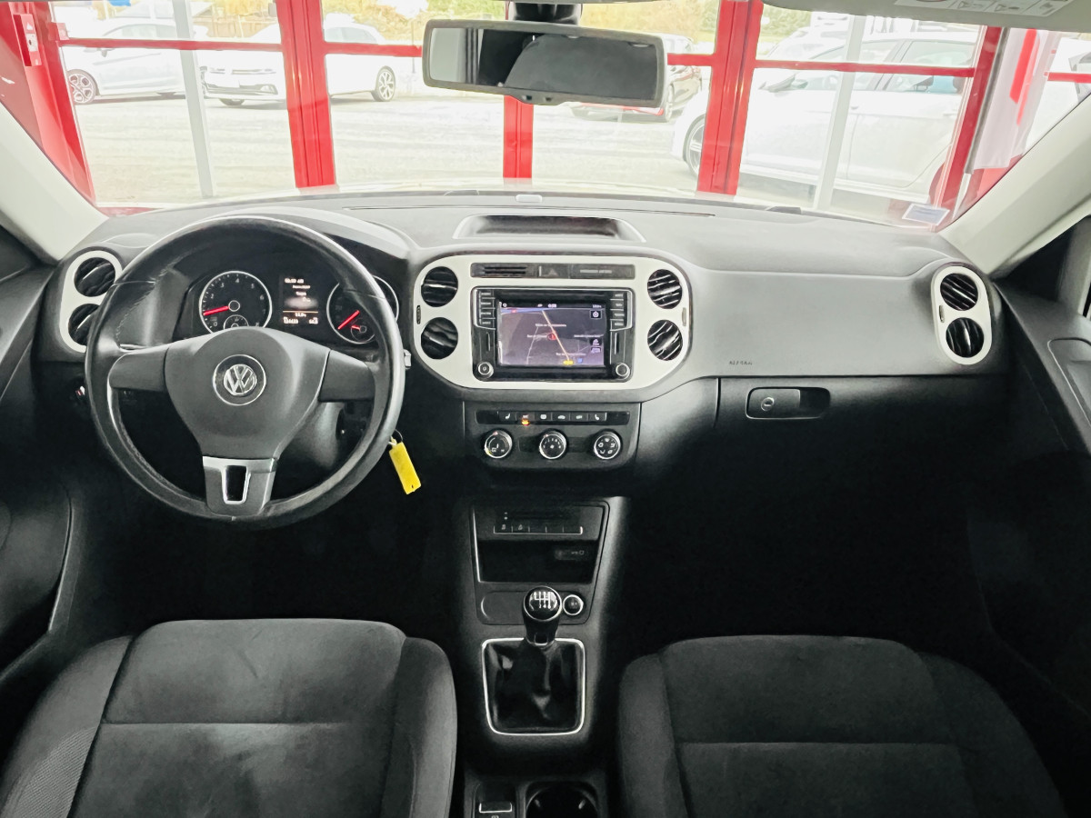 VOLKSWAGEN TIGUAN 1,4 TSI 125 TYPE R-LINE GPS REGULATEUR PARK PILOT FEUX HALOGENE JANTES 19 EXCELLENT ETAT