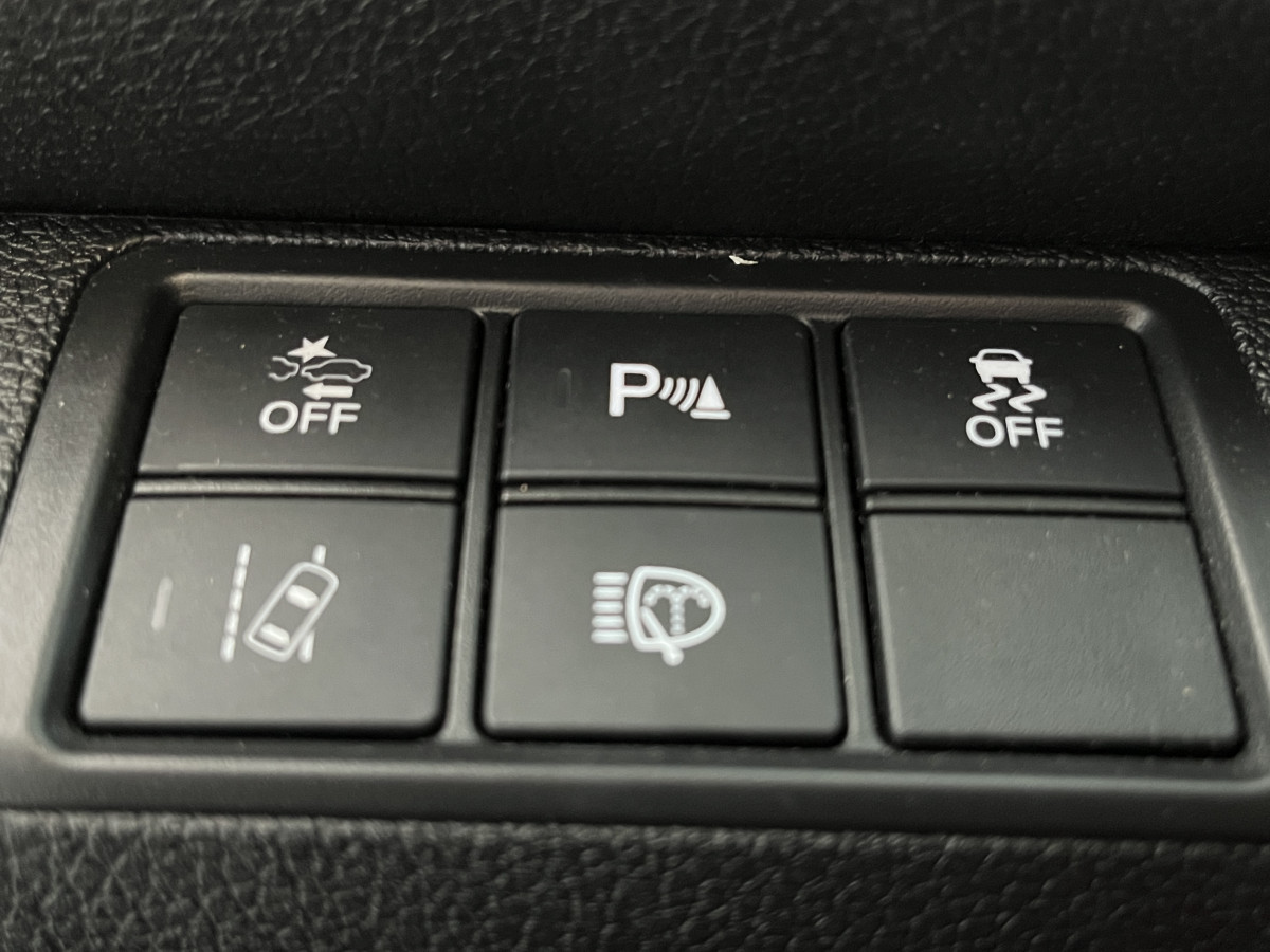 HONDA CIVIC 2,0 I-VTEC 320  TYPE R GT  NUMEROTÉ R-05945 DIFFERENTIEL A GLISSEMENT  REGULATEUR LIMITEUR FULL LED KEYLESS  JANTES 19 SIEGES RECARO  ECHAPPEMENT REMUS  EXCELLENT ETAT