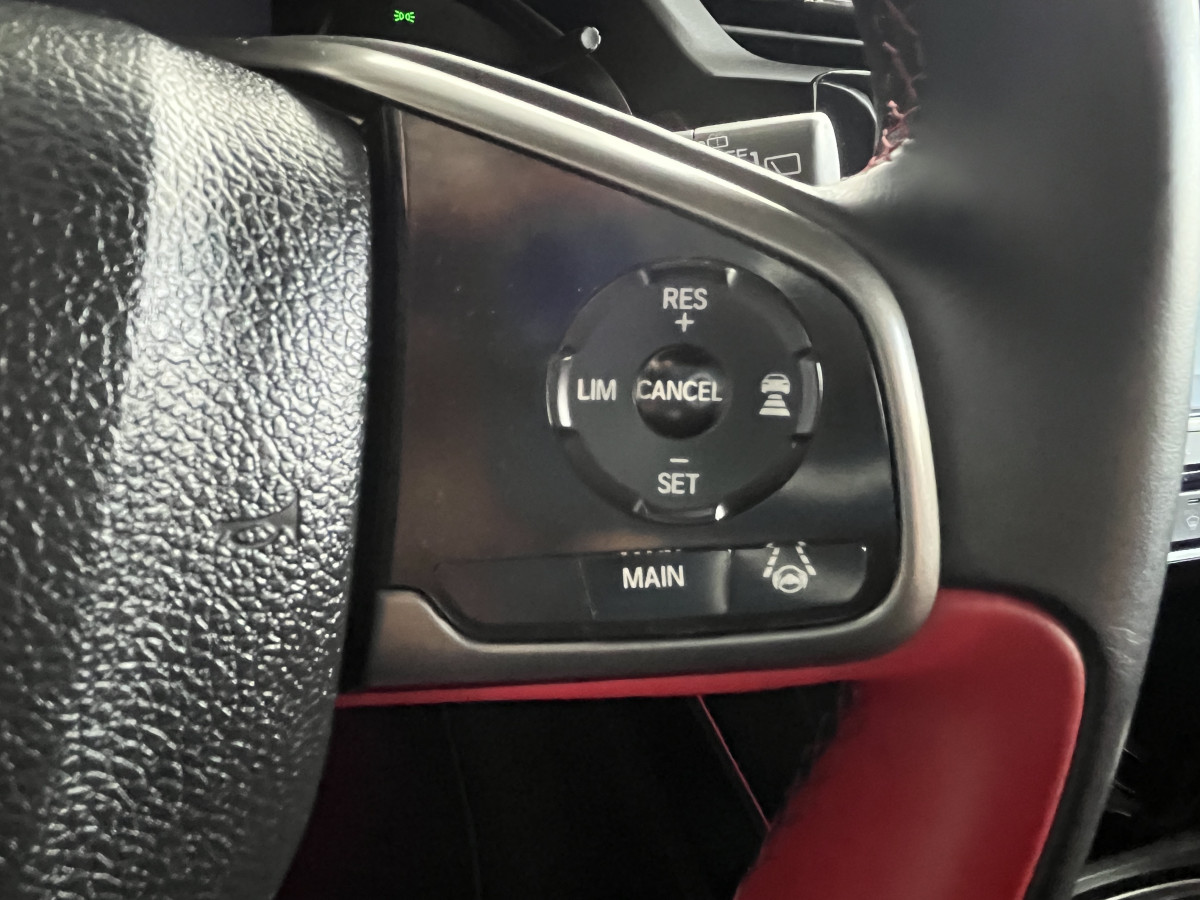 HONDA CIVIC 2,0 I-VTEC 320  TYPE R GT  NUMEROTÉ R-05945 DIFFERENTIEL A GLISSEMENT  REGULATEUR LIMITEUR FULL LED KEYLESS  JANTES 19 SIEGES RECARO  ECHAPPEMENT REMUS  EXCELLENT ETAT