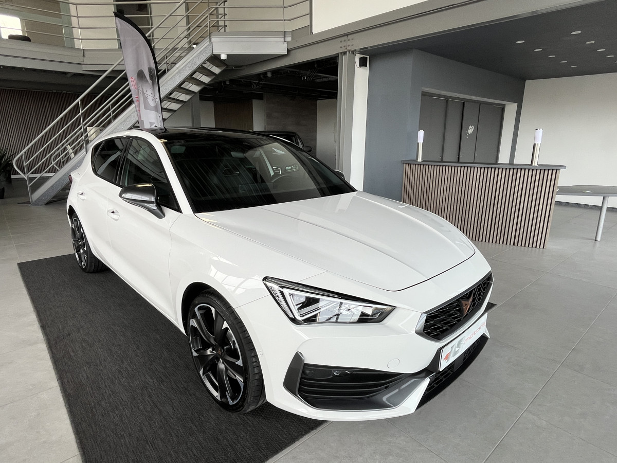 CUPRA LEON 1,4 E-HYBRID 245 DSG6 GPS CAMERA  KEYLESS FULL LED VIRTUAL COCKPIT PARK PILOT DRIVE PROFILE REGULATEUR LIMITEUR EXCELLENT ETAT