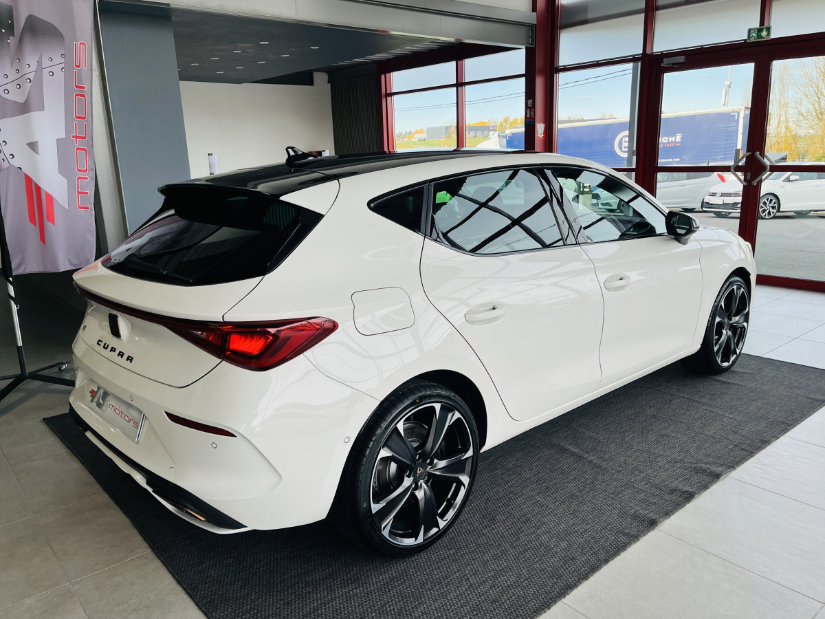 CUPRA LEON 1,4 E-HYBRID 245 DSG6 GPS CAMERA  KEYLESS FULL LED VIRTUAL COCKPIT PARK PILOT DRIVE PROFILE REGULATEUR LIMITEUR EXCELLENT ETAT